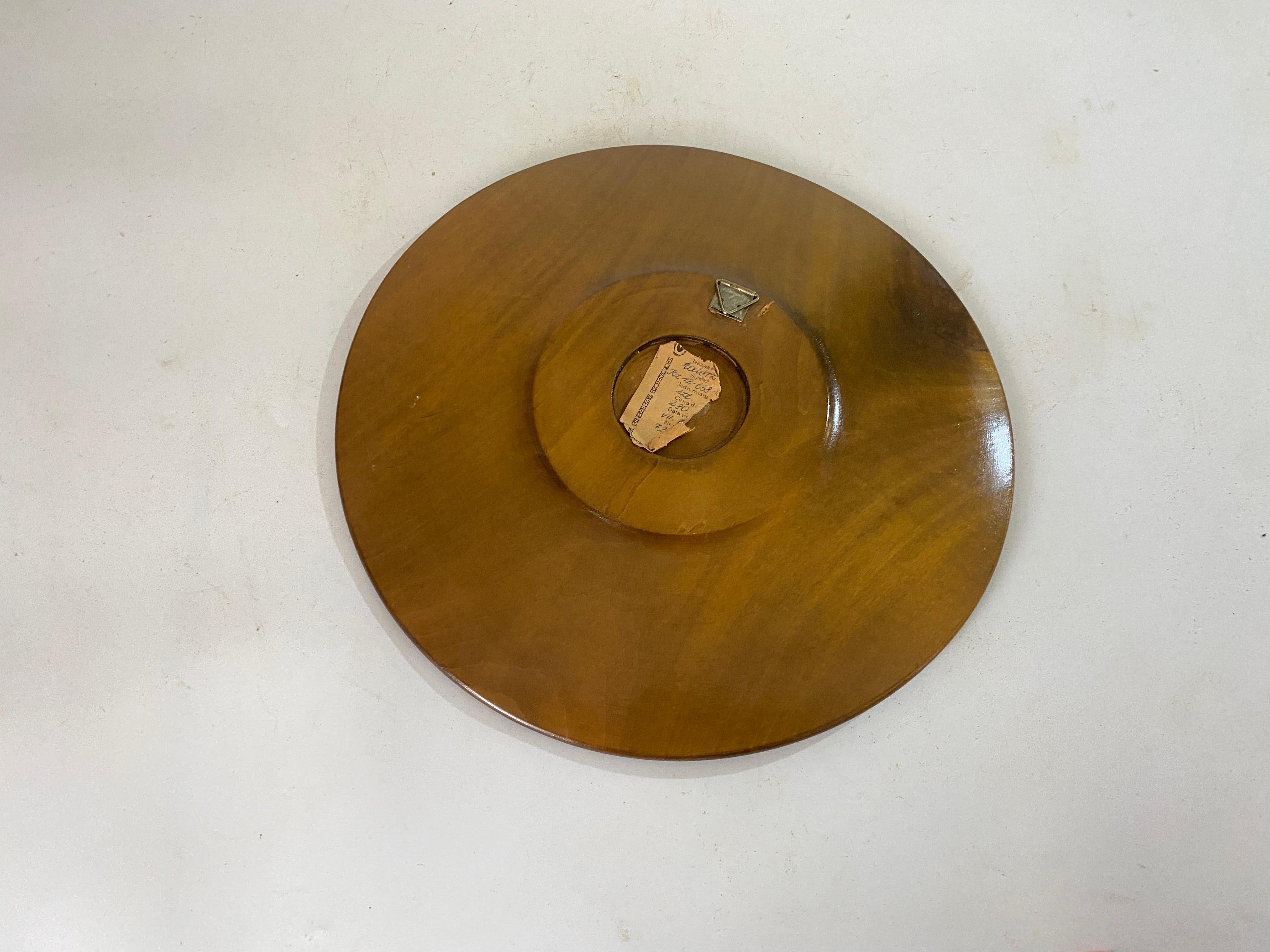 Large Decorative Scandinavian Wood Plate Old Patina Circa 1960  For Sale 2