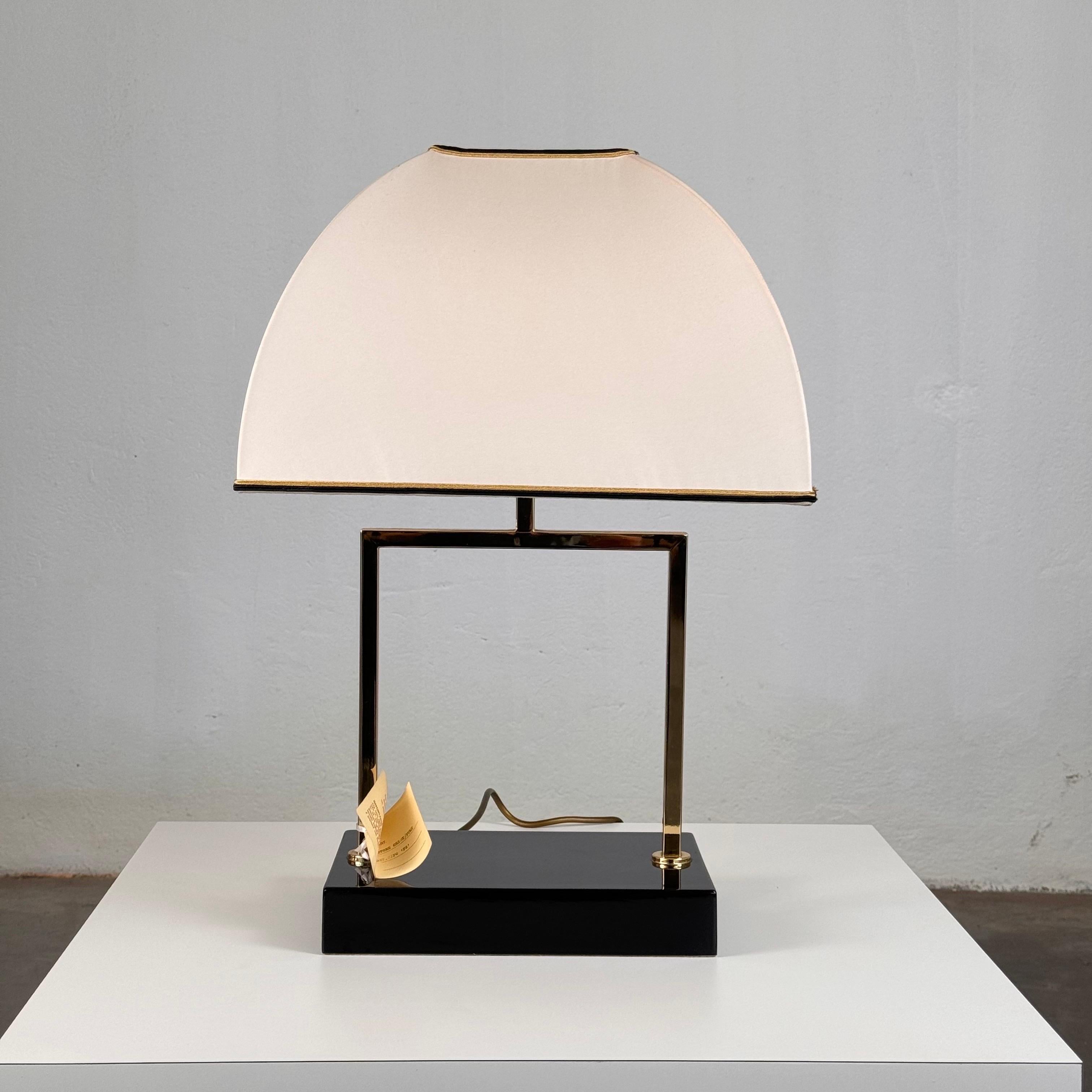 Mid-Century moderno Grande lampada da tavolo decorativa di Gio Batta, Italia, anni '80