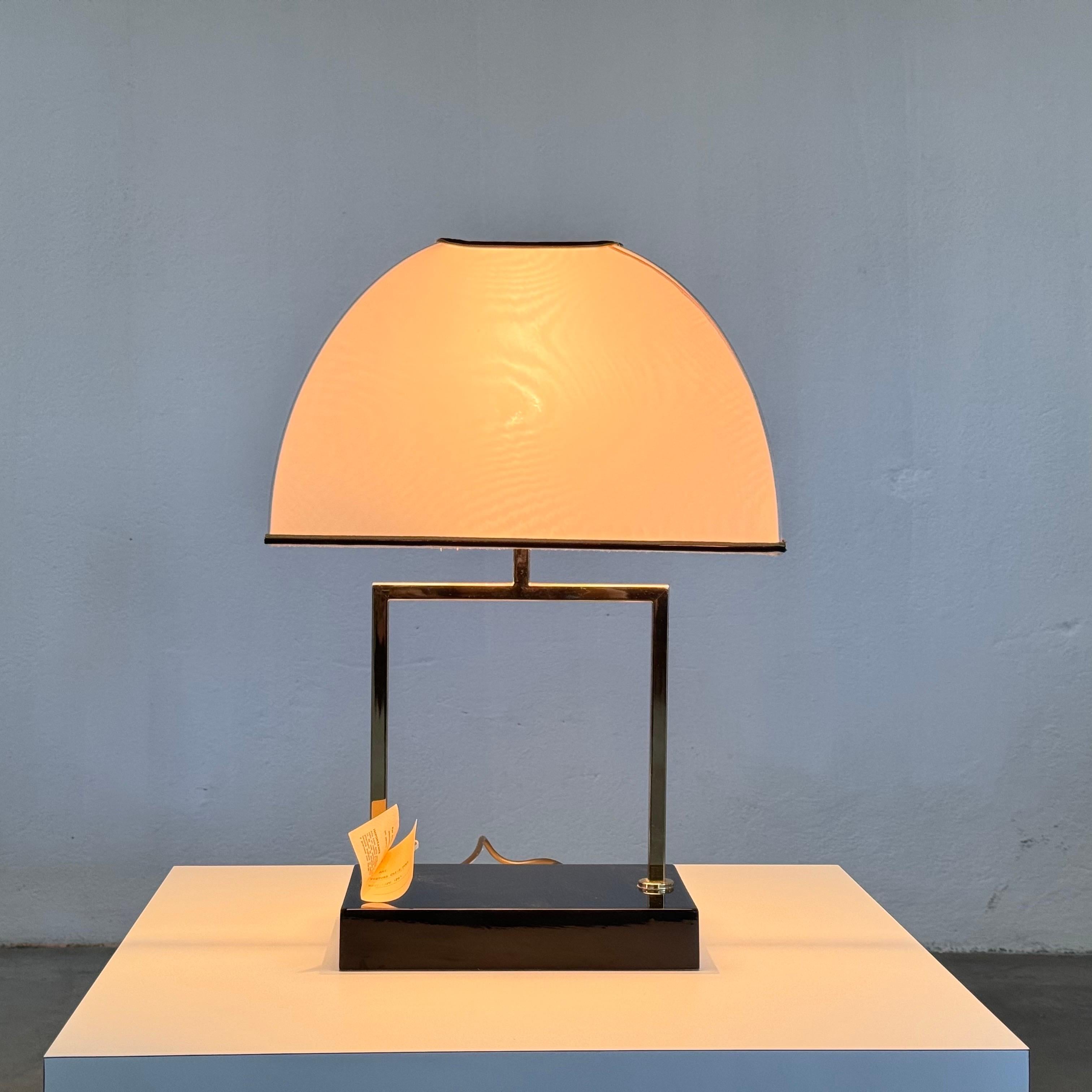 Grande lampada da tavolo decorativa di Gio Batta, Italia, anni '80 In condizioni buone a Bagnolo Mella, Brescia