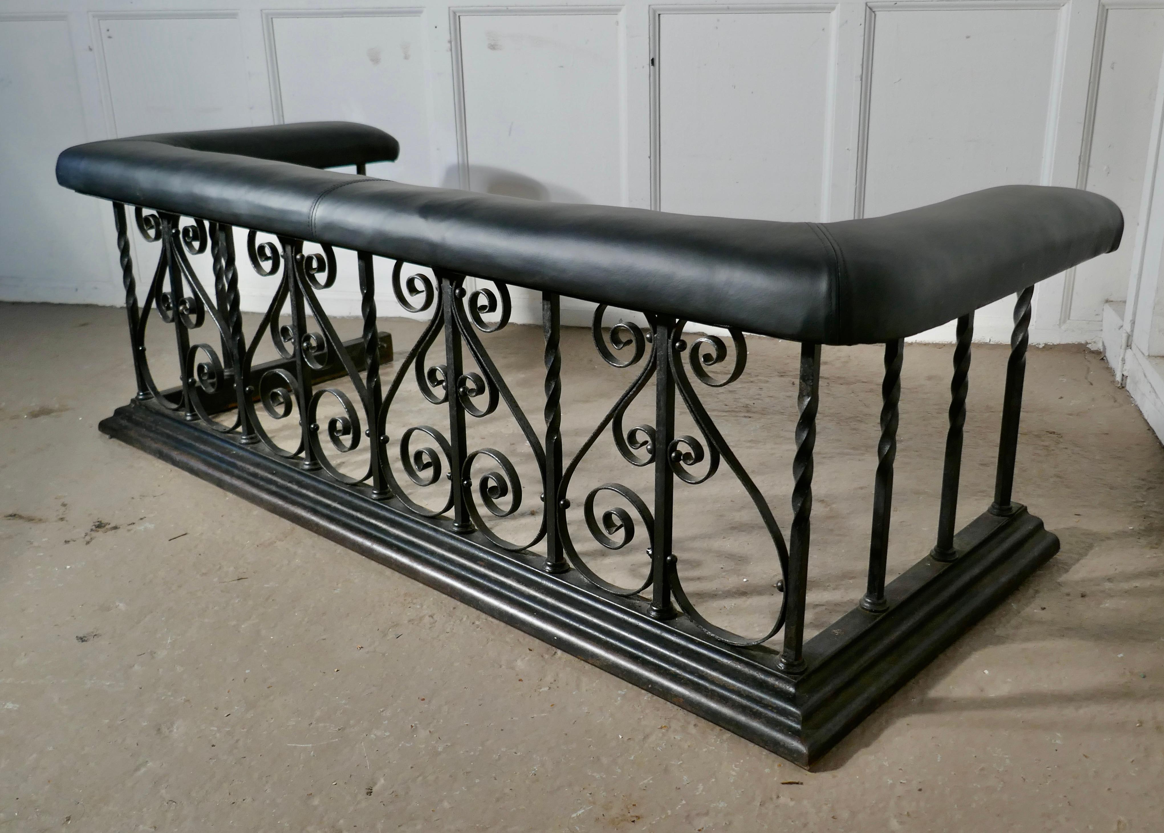 Large Decorative Wrought Iron and Leather Club Fender In Good Condition In Godshill, Isle of Wight