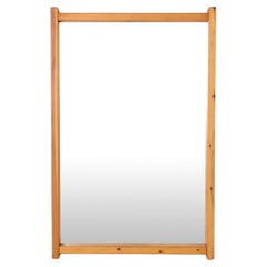 Grand miroir mural en pin scandinave danois du milieu du siècle dernier avec joints goujonnés