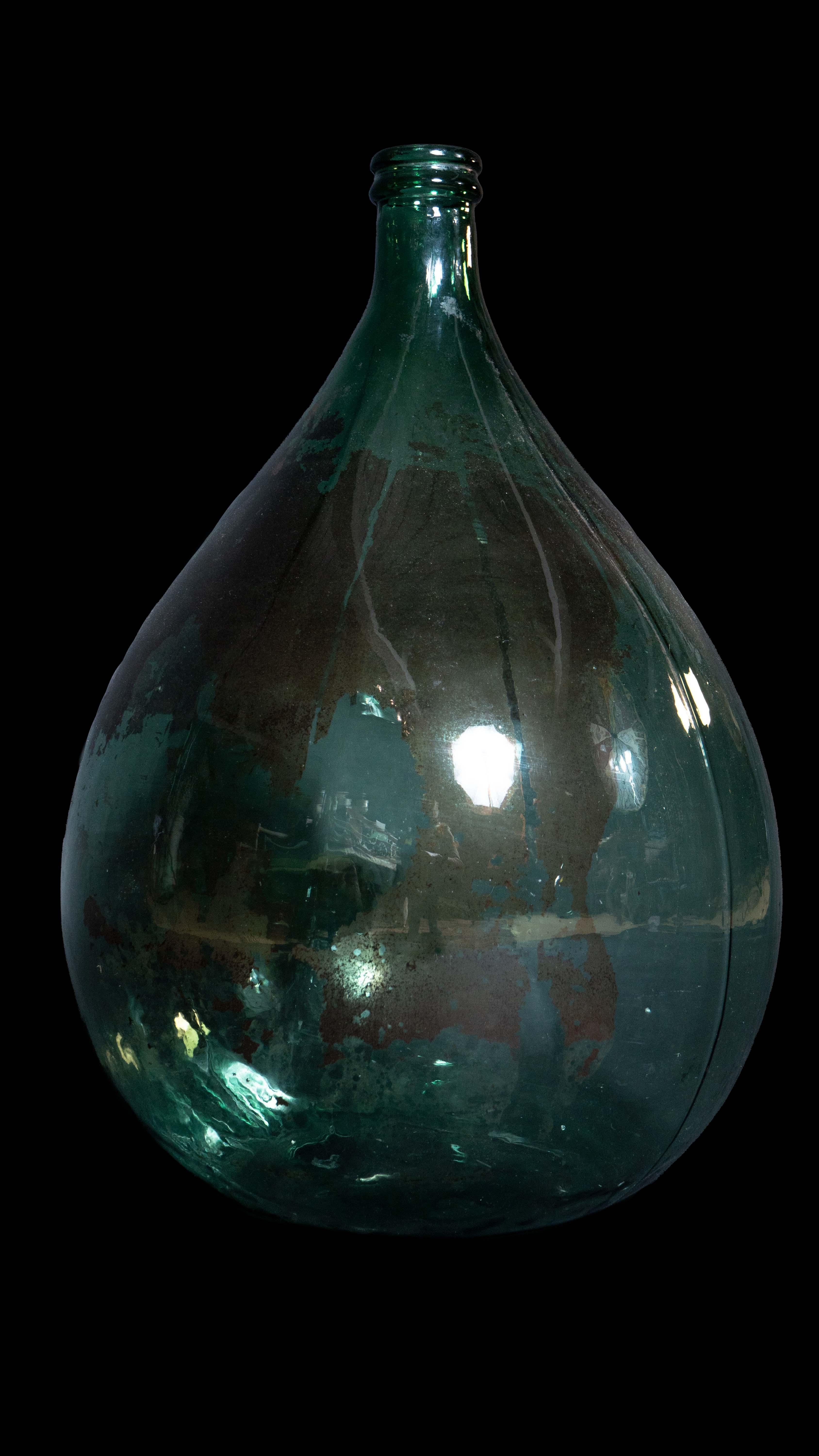 Large Demi-John Jar: 

Measures: 15