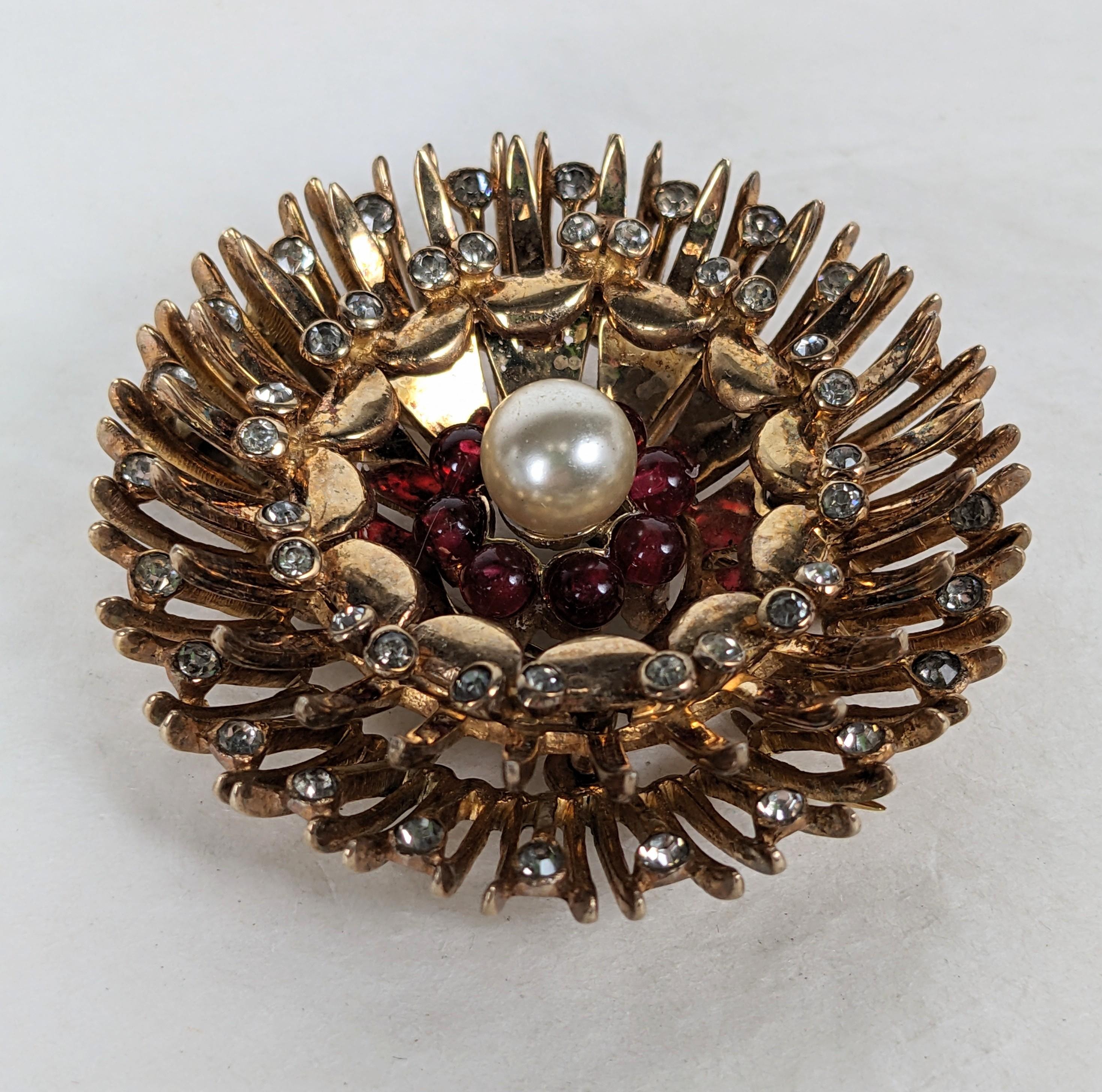 Grande broche à clip DeRosa Retro Sunburst Bon état - En vente à New York, NY