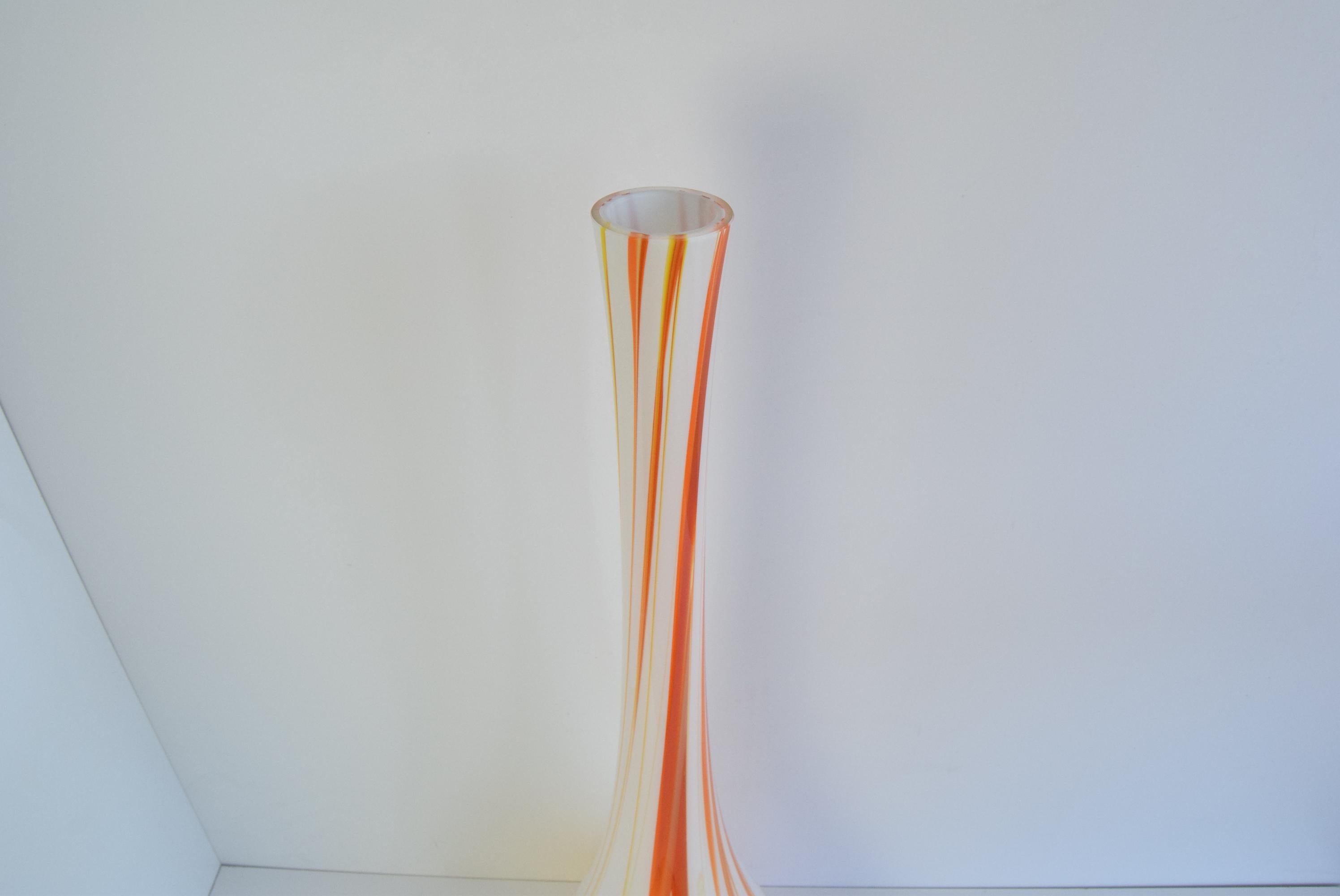Vaso grande di design, Cecoslovacchia, anni '70. in vendita 4