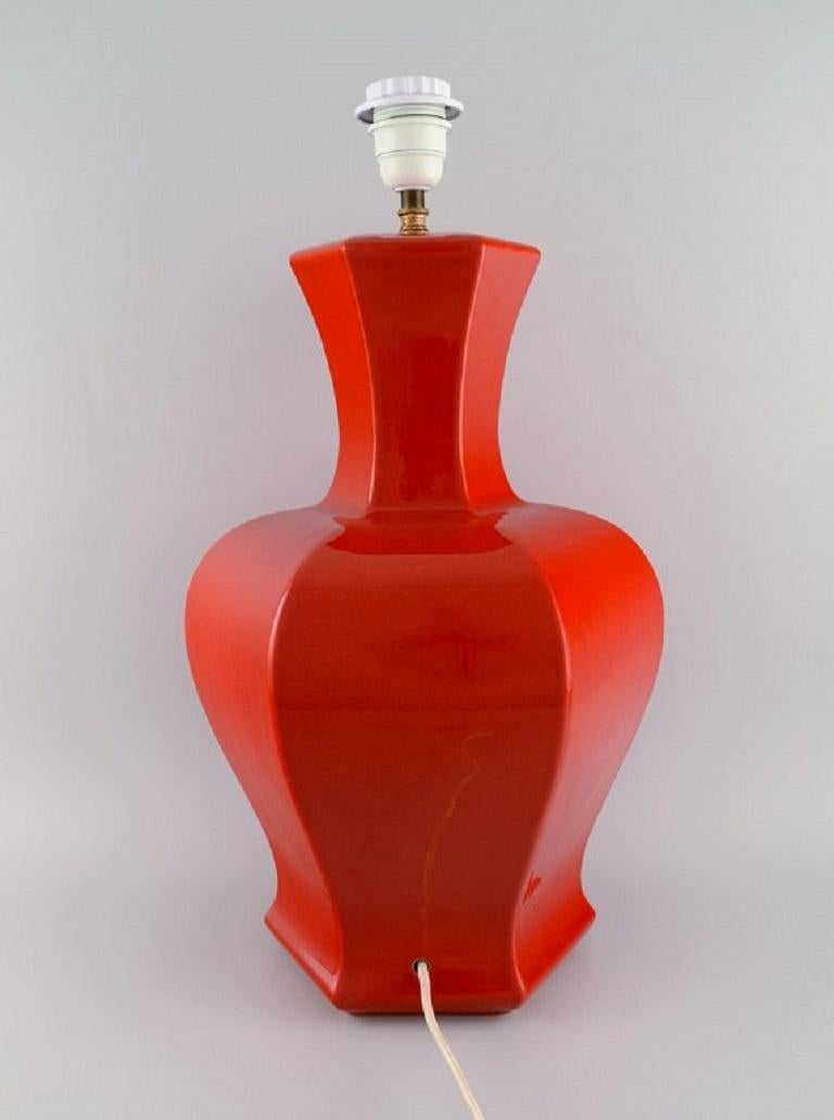 Large Designer Table Lamp in Red Glazed Ceramics, Late 20th Century For Sale 2