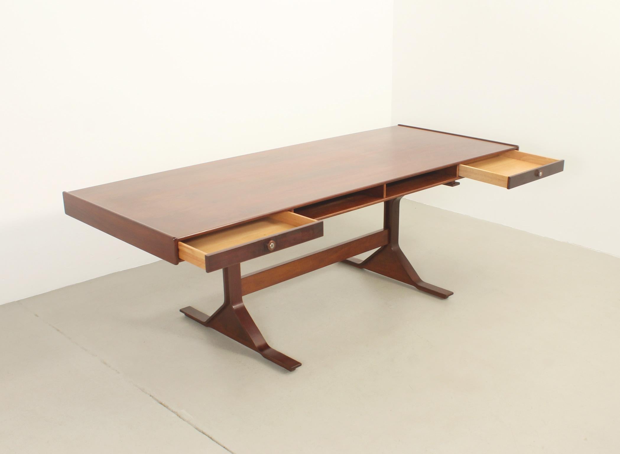 Large Desk by Gianfranco Frattini for Bernini, Italy, 1956 For Sale 4