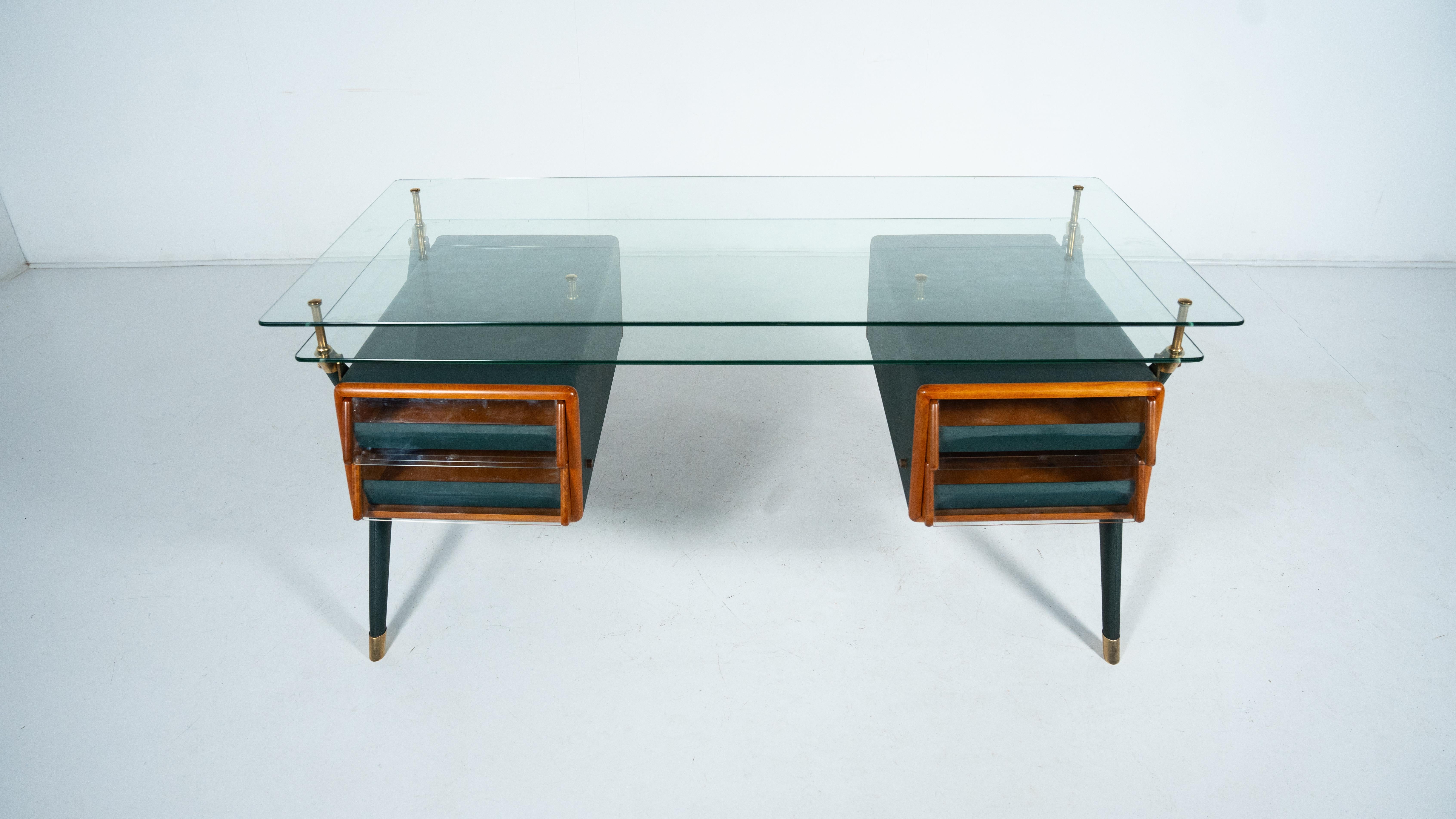 Escritorio grande de Silvio Berrone del edificio Bialetti, Omegna, Italia, 1955 en venta 3