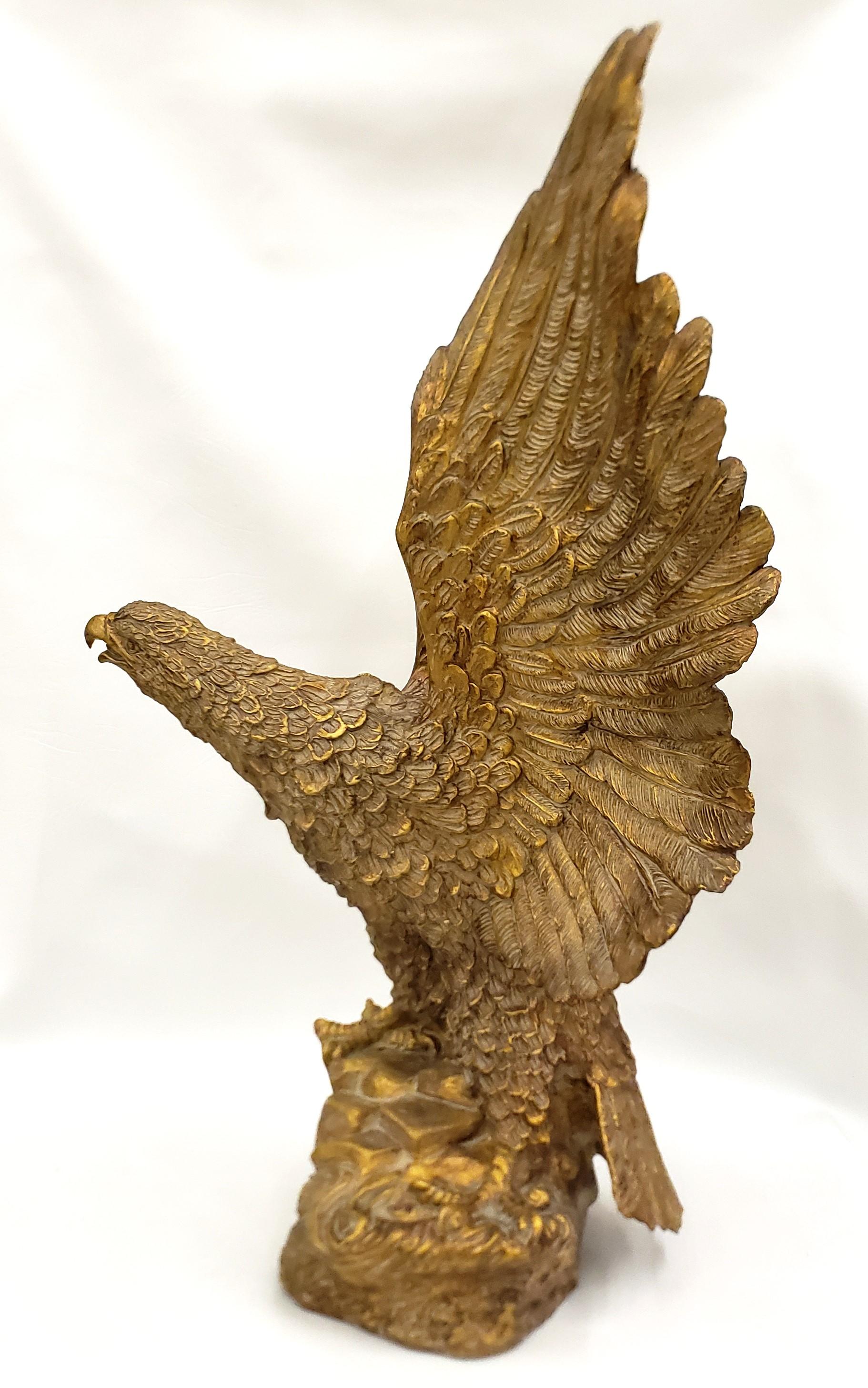 Large Detailed Italian Cast Terracotta Bald Eagle Sculpture with Gilt Finish In Good Condition For Sale In Hamilton, Ontario