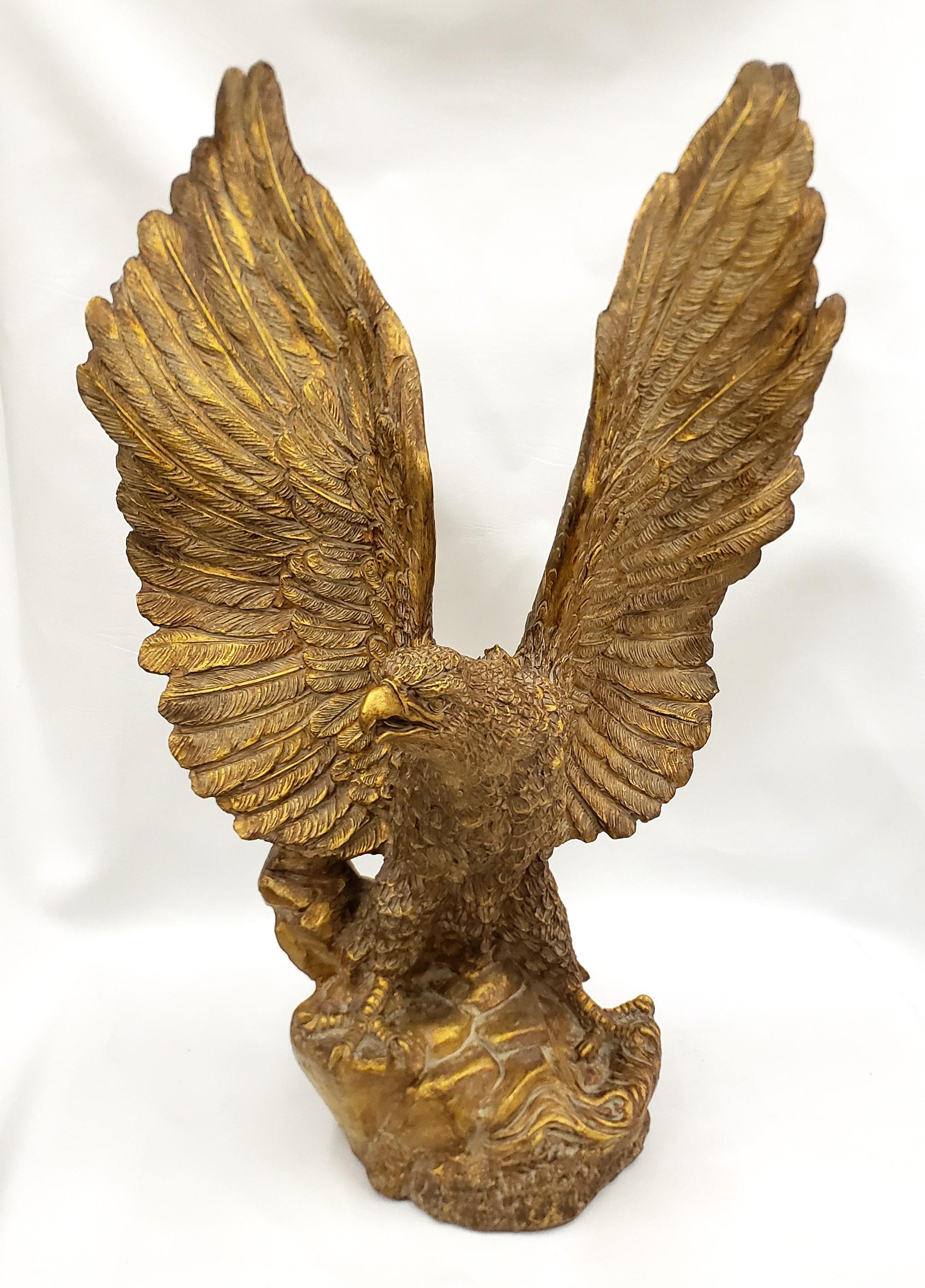 Large Detailed Italian Cast Terracotta Bald Eagle Sculpture with Gilt Finish For Sale 2