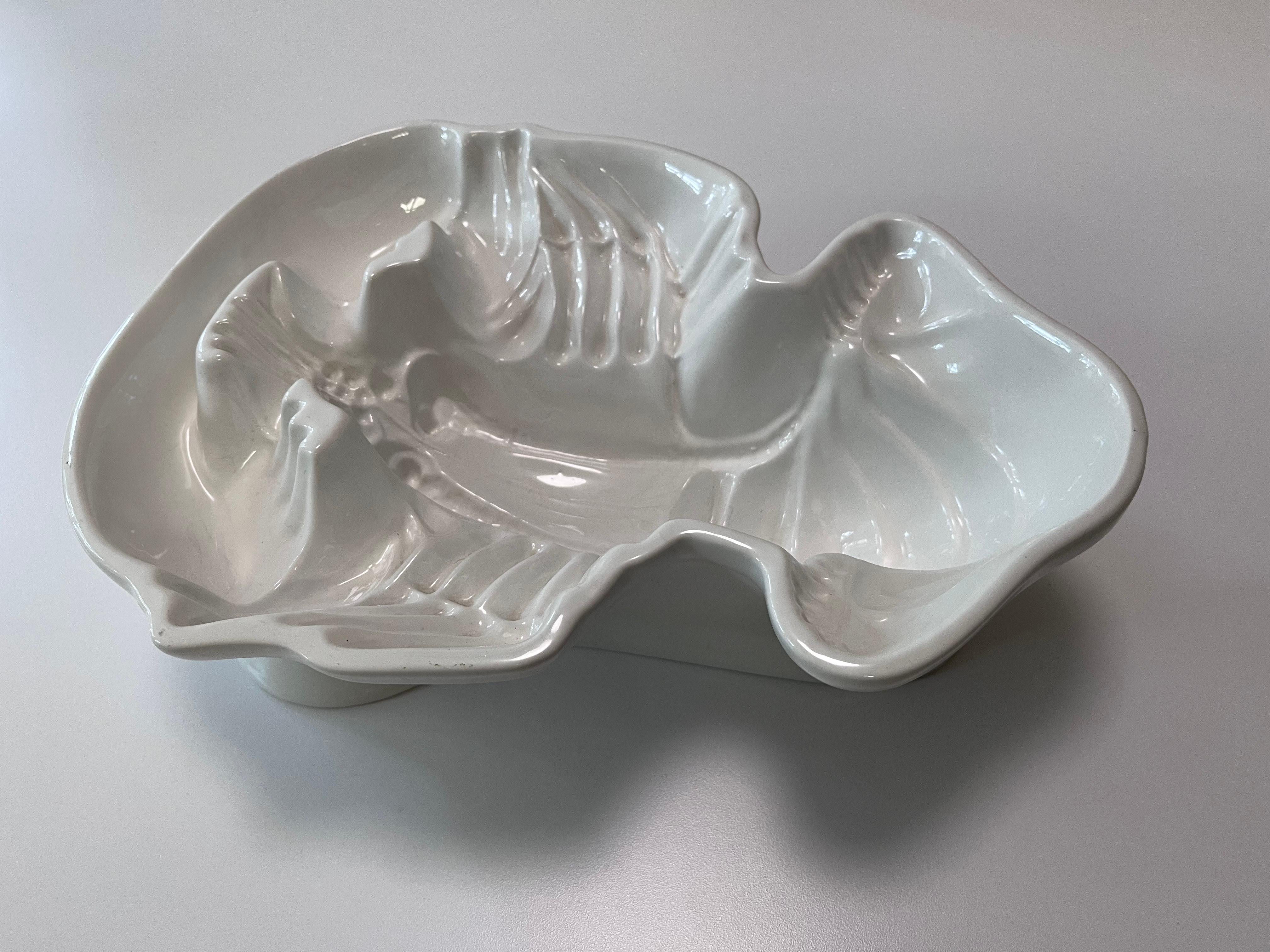 Large Detailed White Ceramic Glazed Lobster Aspic, Pate, or Jelly Mold by ICTC For Sale 8