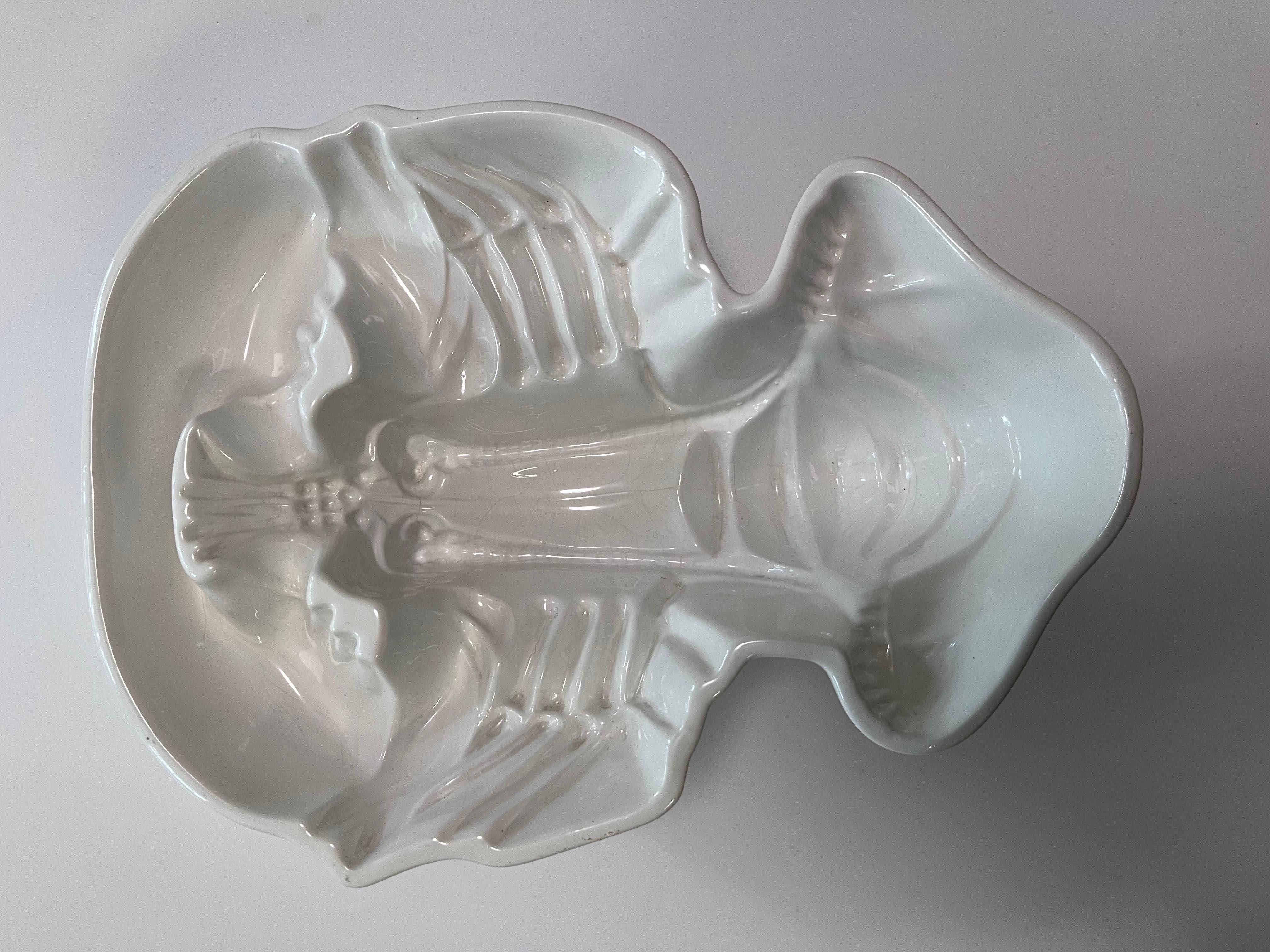 Large Detailed White Ceramic Glazed Lobster Aspic, Pate, or Jelly Mold by ICTC For Sale 9