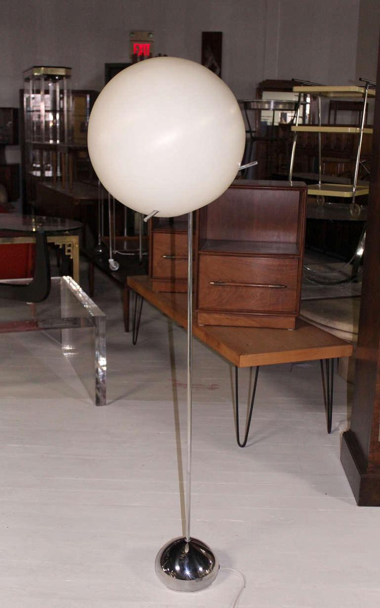 Large Diameter Ball Globe Shade 360 Degree Adjustable Floor Lamp Chrome Base In Good Condition For Sale In Rockaway, NJ