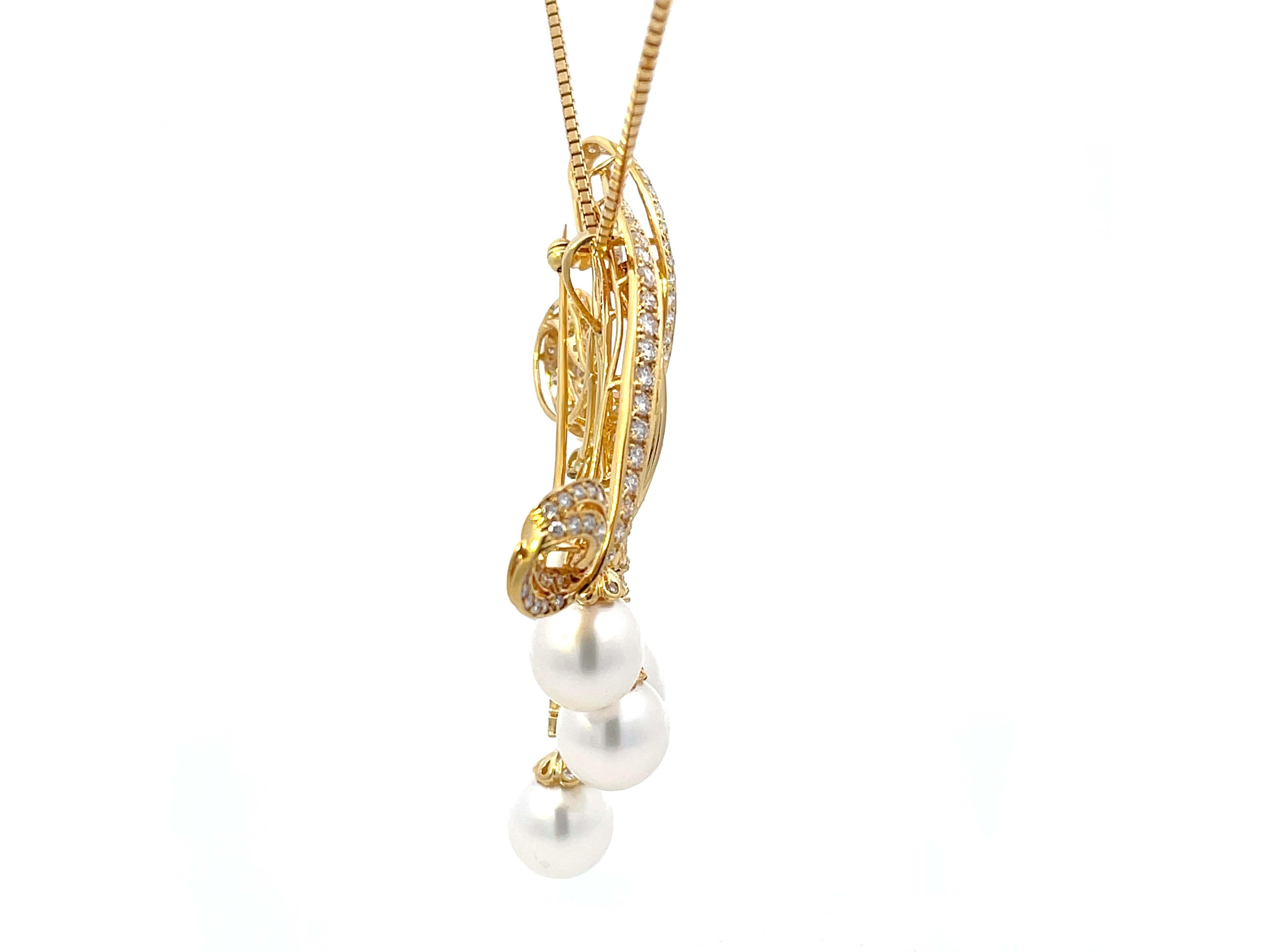 Large Diamond and Pearl Necklace in 18k Yellow Gold In Excellent Condition For Sale In Honolulu, HI