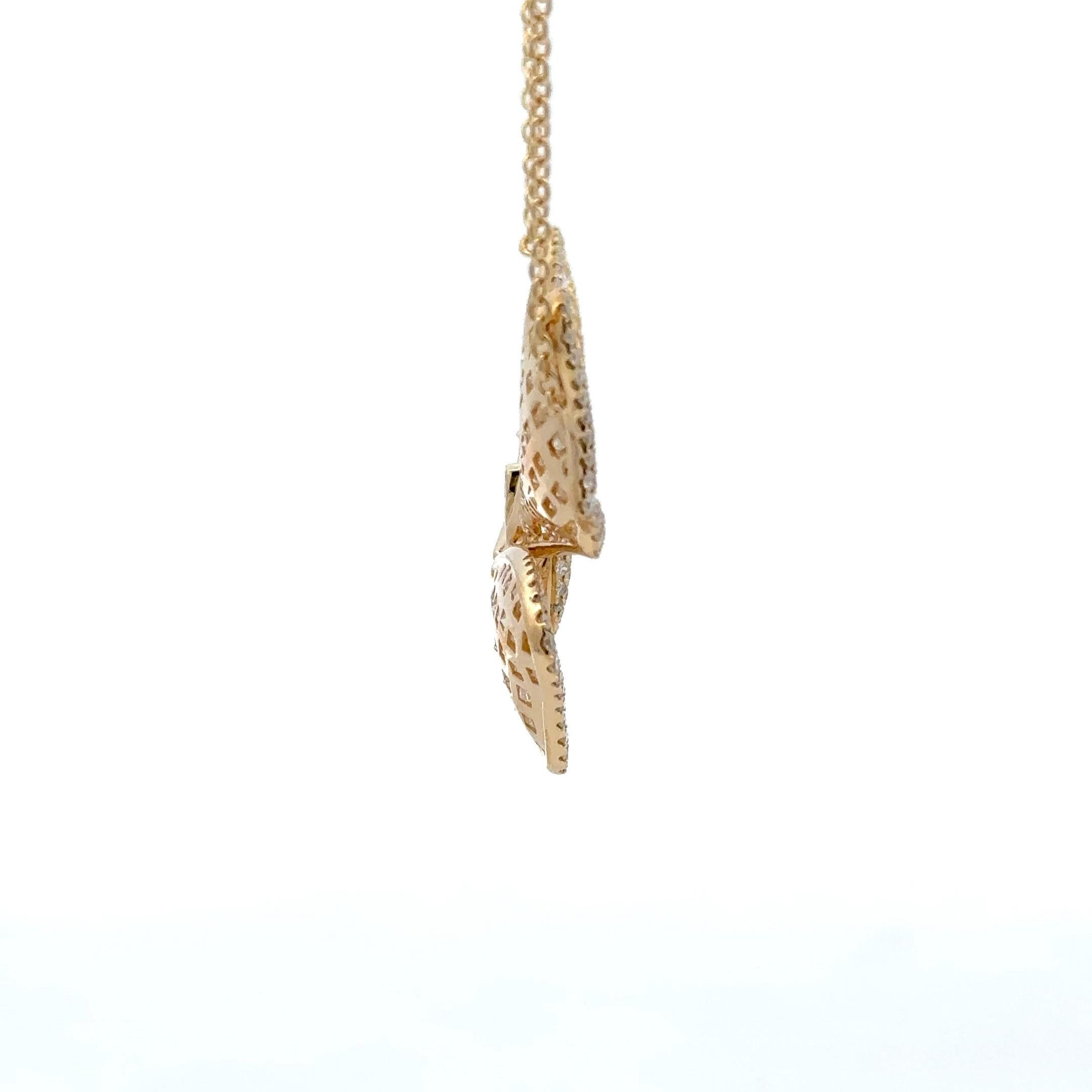 Collier pendentif papillon en or jaune 18 carats et diamants 5,24 carats G VS2 Pour femmes en vente