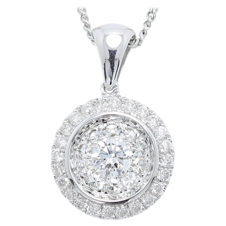 Large Diamond Choker Pendant 18 Karat White Gold and Cluster