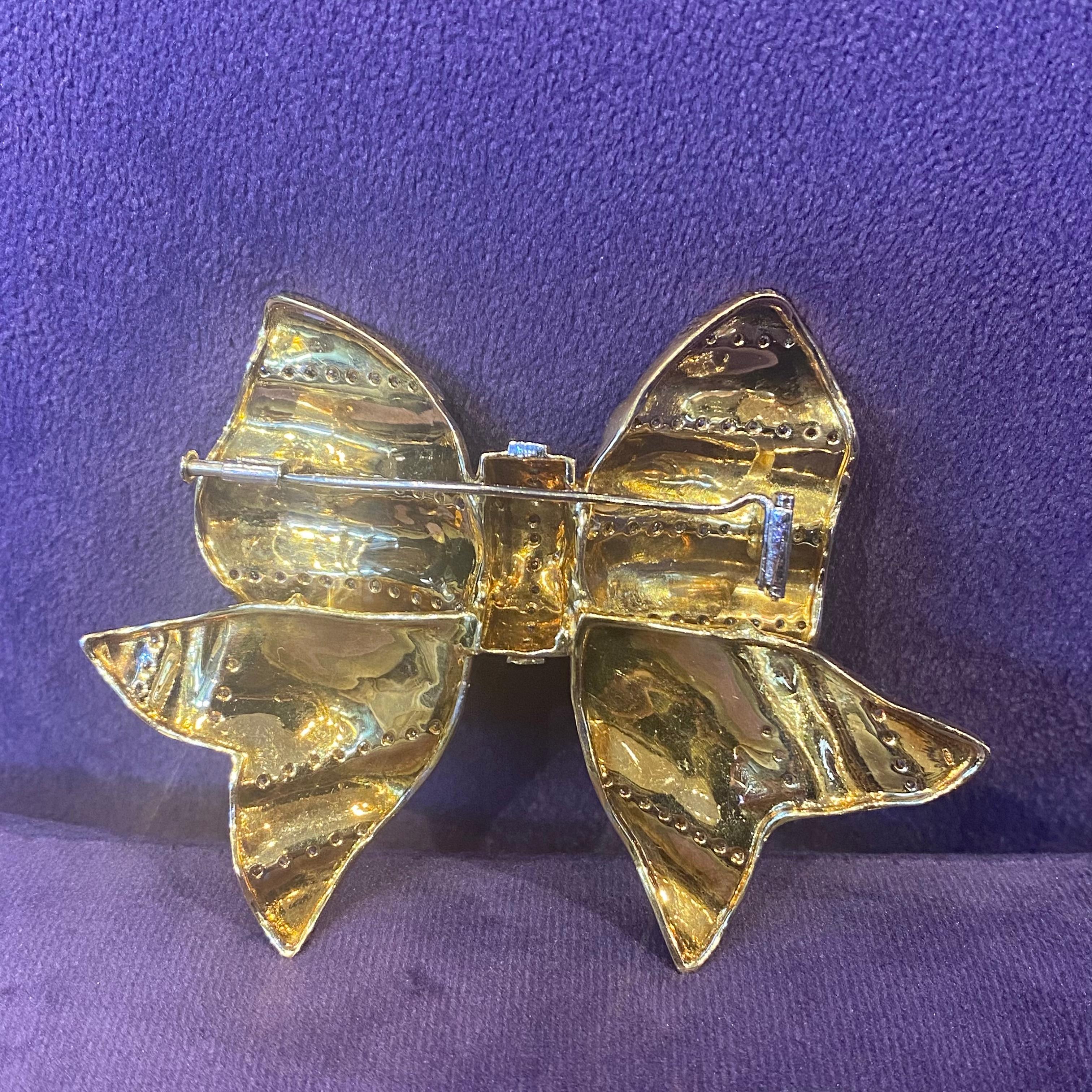 Women's or Men's Large Diamond & Gold Bow Brooch For Sale