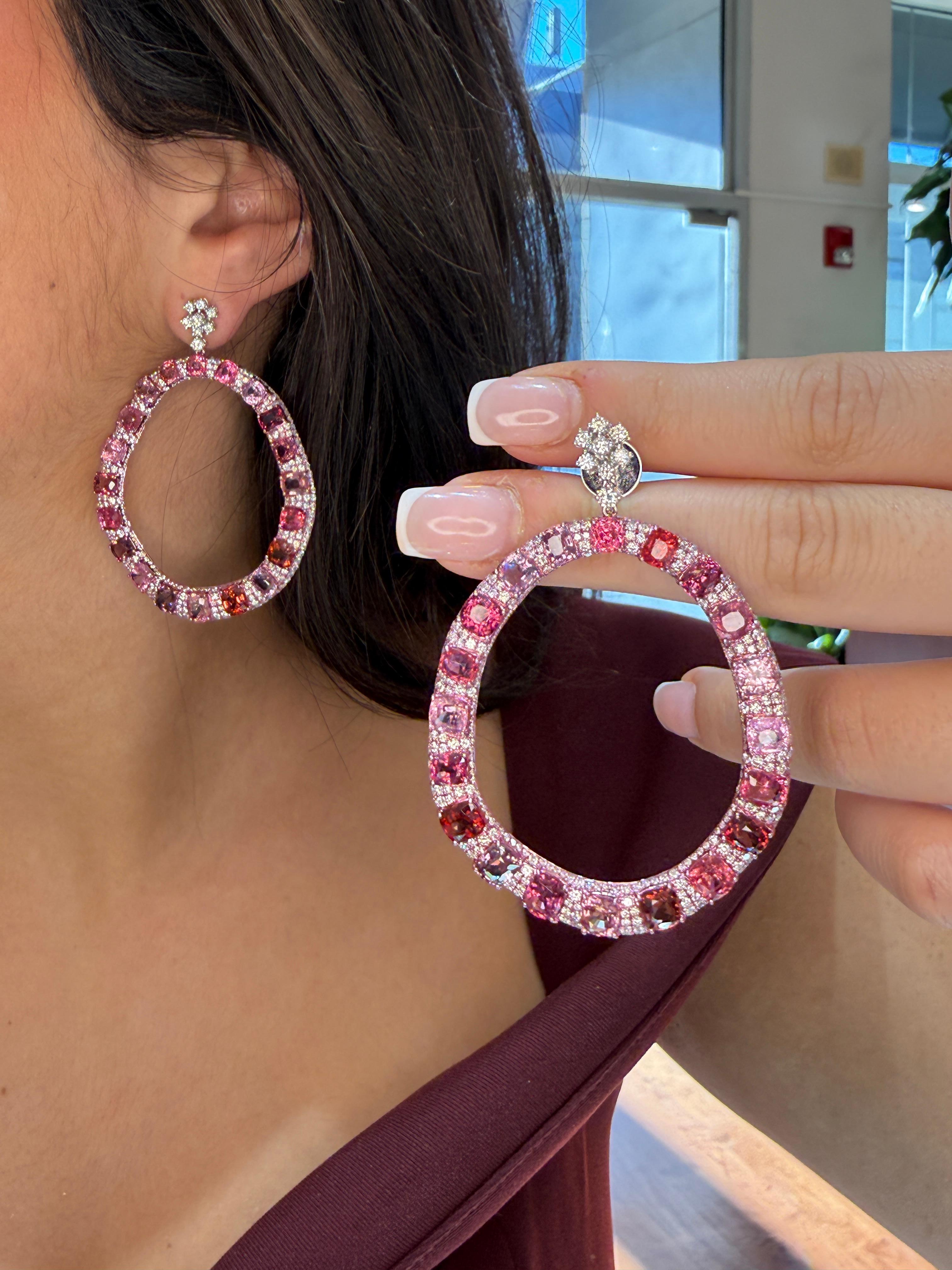 Boucles d'oreilles Donut en or blanc 26.67ct et diamant Pink Spinel Ombre en vente 5