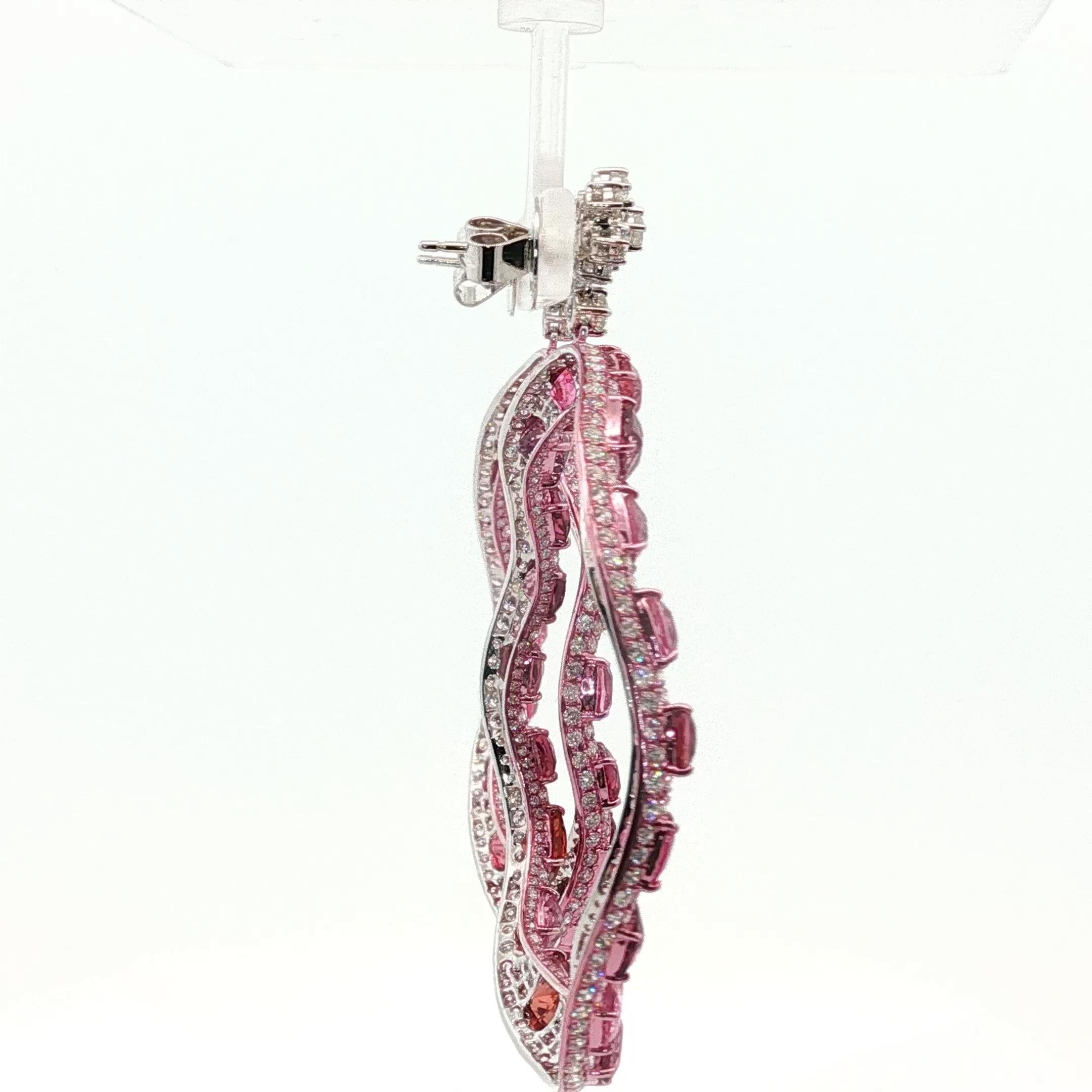 Boucles d'oreilles Donut en or blanc 26.67ct et diamant Pink Spinel Ombre Neuf - En vente à Great Neck, NY