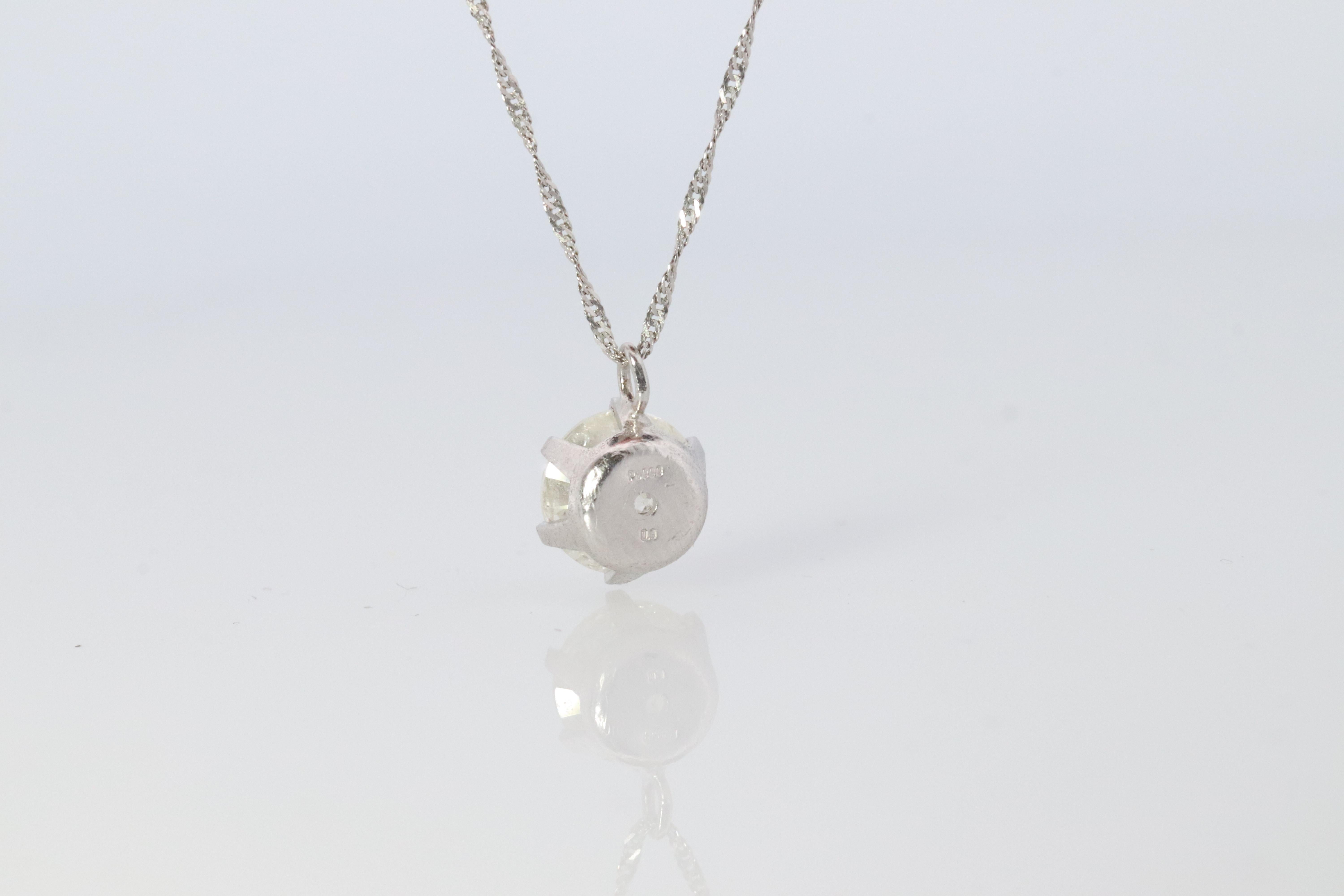 Colgante solitario de diamante grande. Collar Platino Pt999 Diamante redondo 0.9CT Moderno