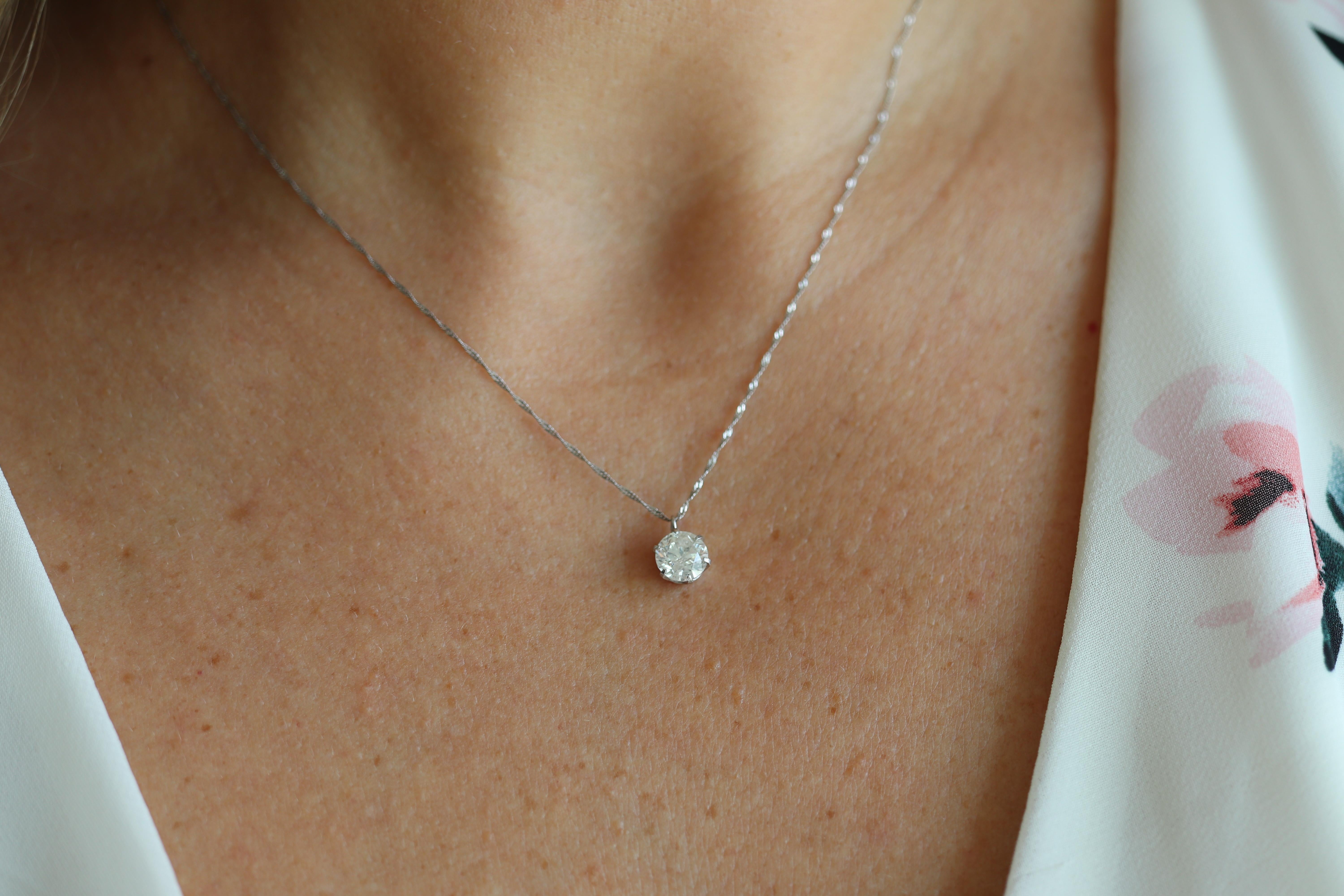 Colgante solitario de diamante grande. Collar Platino Pt999 Diamante redondo 0.9CT 2