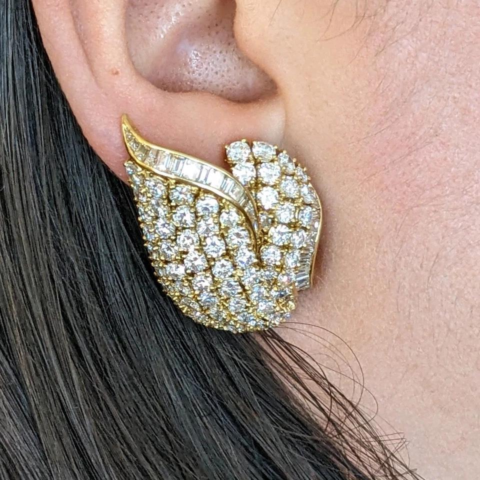 Boucles d'oreilles Tulipe en diamant de grande taille 15.00 carats en or jaune 18k Unisexe en vente