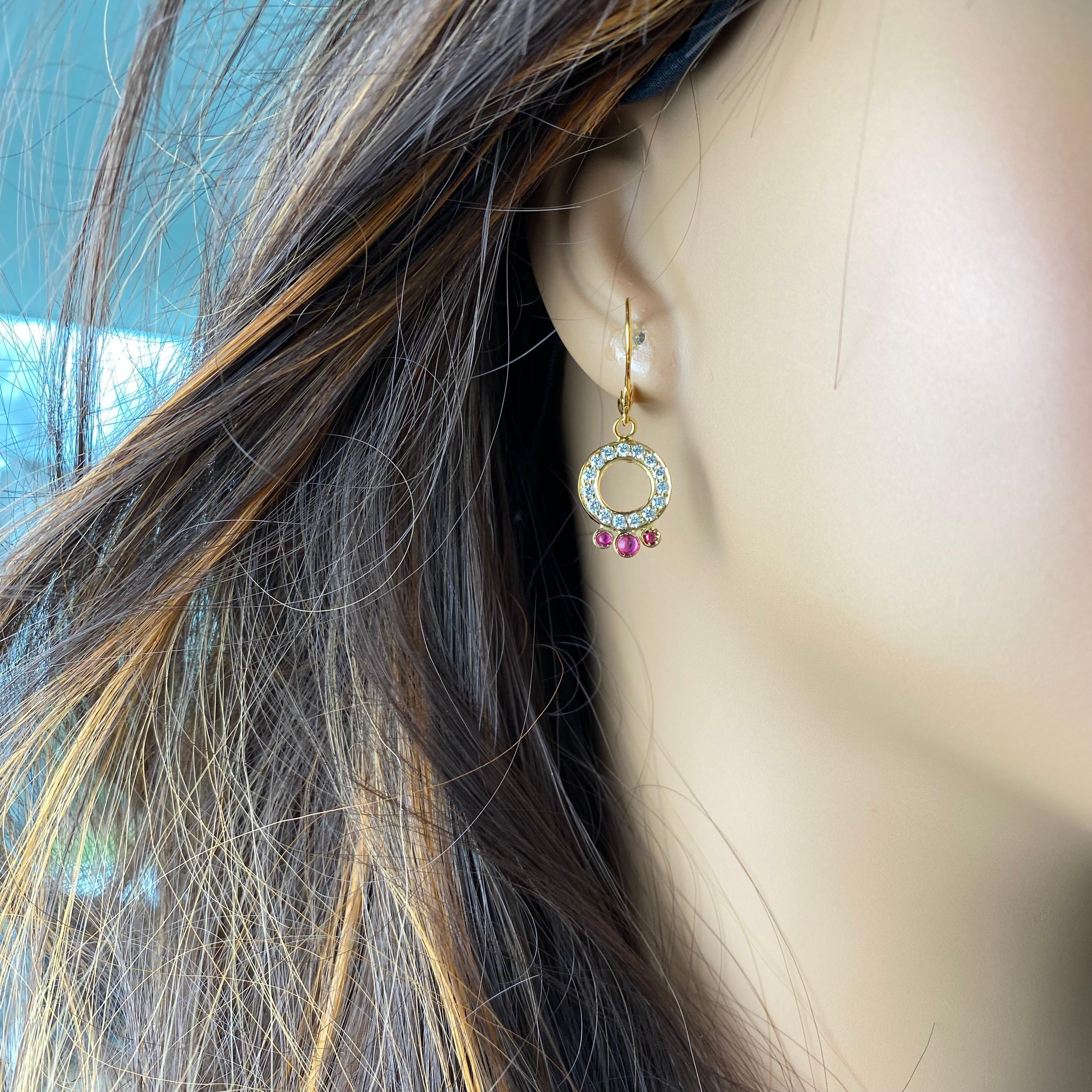 Große Diamant-Ohrringe mit einem Gewicht von 1,40 Karat Rubinen und Kreis-Klappverschluss aus Gold (Zeitgenössisch) im Angebot