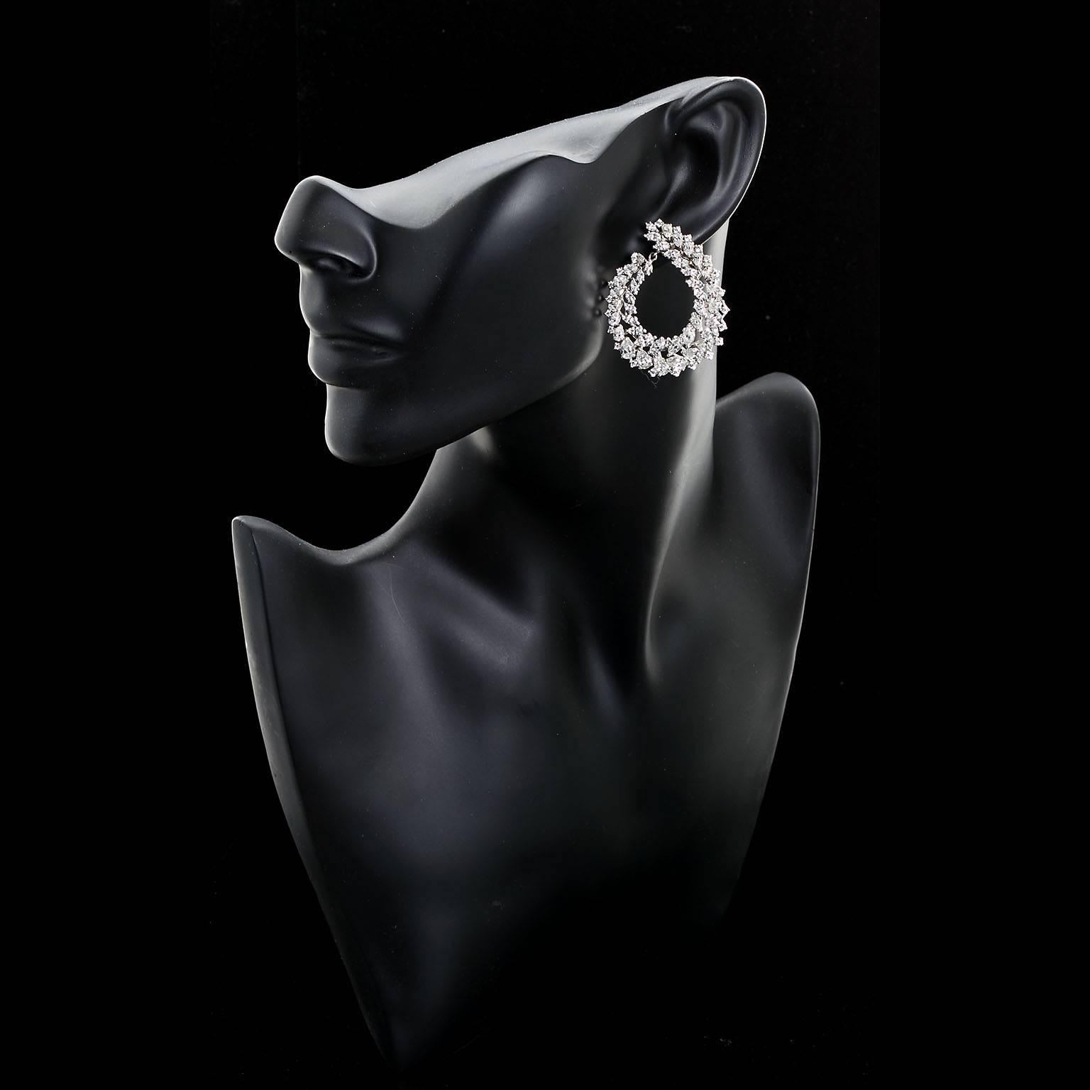 Large Diamond Wreath Cluster Hoop Earrings In New Condition In Lakewood, NJ