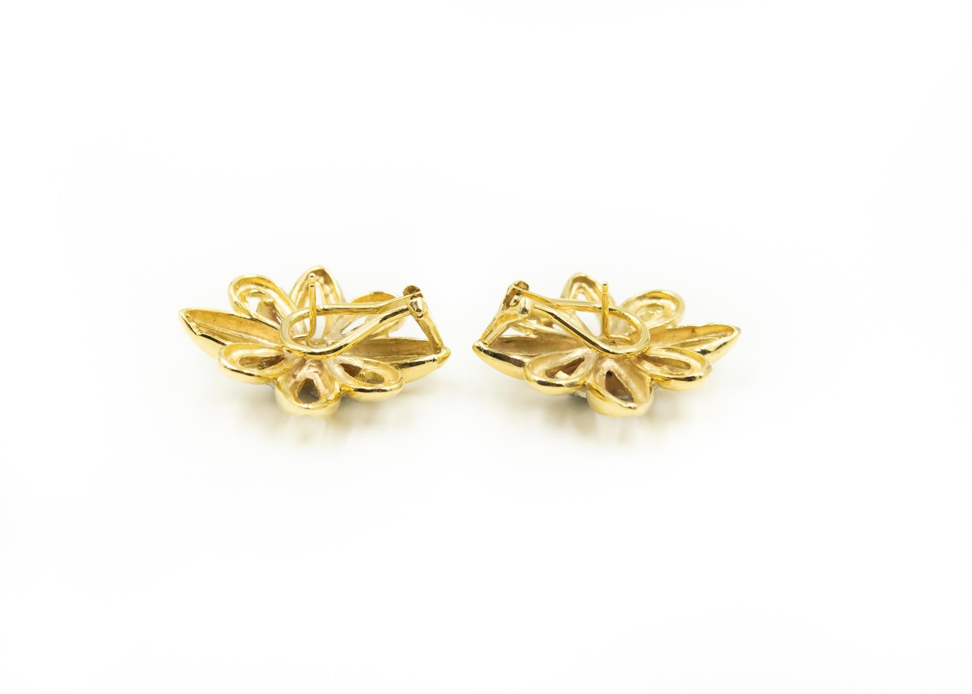 Round Cut Large Diamond Yellow Gold Flower Earrings For Sale