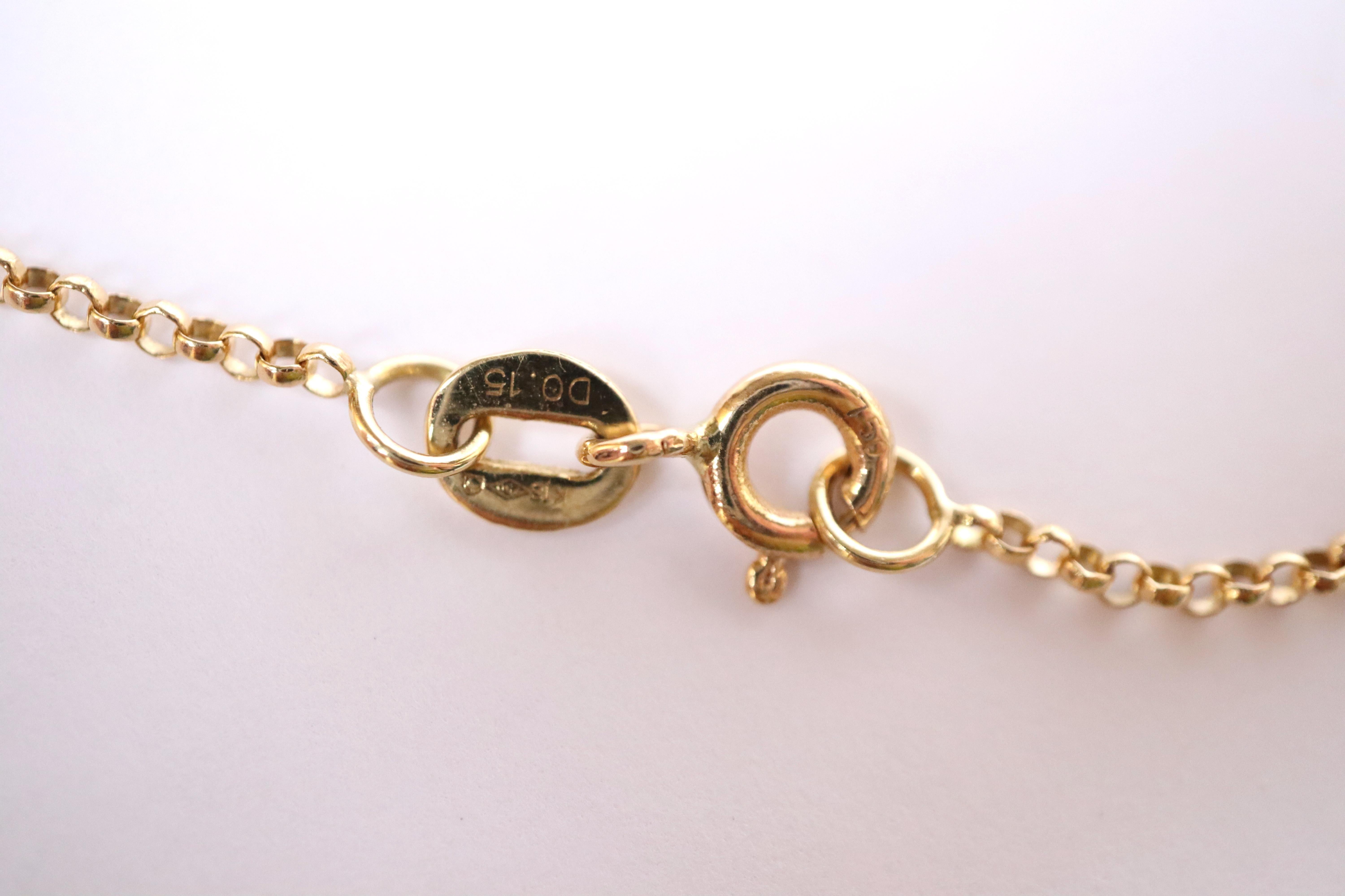 Collier pendentif en forme de cœur en or 18 carats avec gros diamants en vente 3