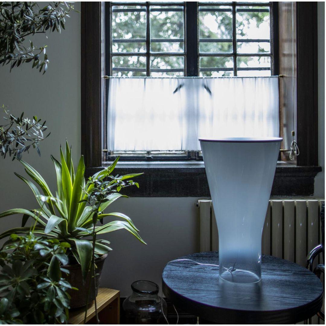 Grande lampe de table en verre soufflé 'Soffio' à intensité variable en blanc pour Foscarini Neuf - En vente à Glendale, CA