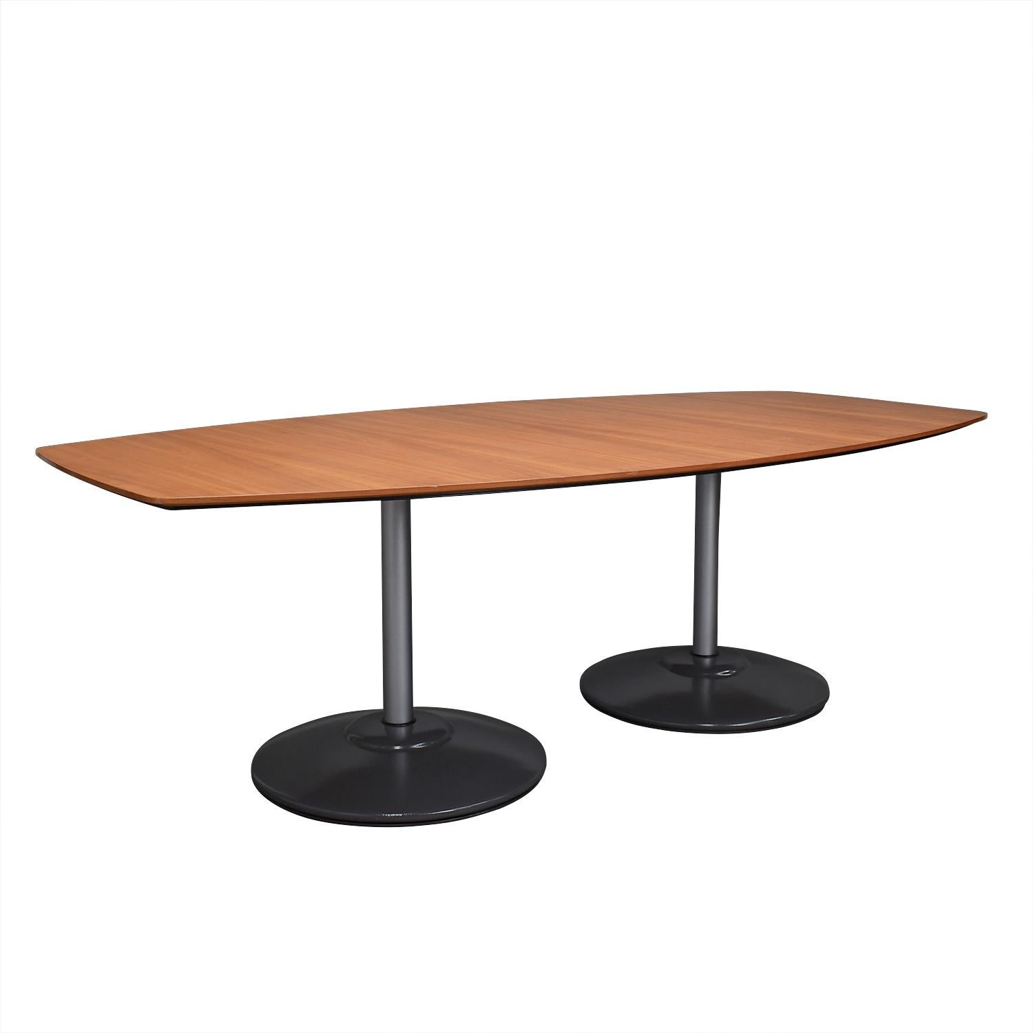 Large dining / conference table by Vico Magistretti for Fritz Hansen.

Designer: Vico Magistretti (Italy)

Manufacturer: Fritz Hansen (Denmark)

Model: Dining table

Material: Aluminium / Steel / Beechwood

Design period: