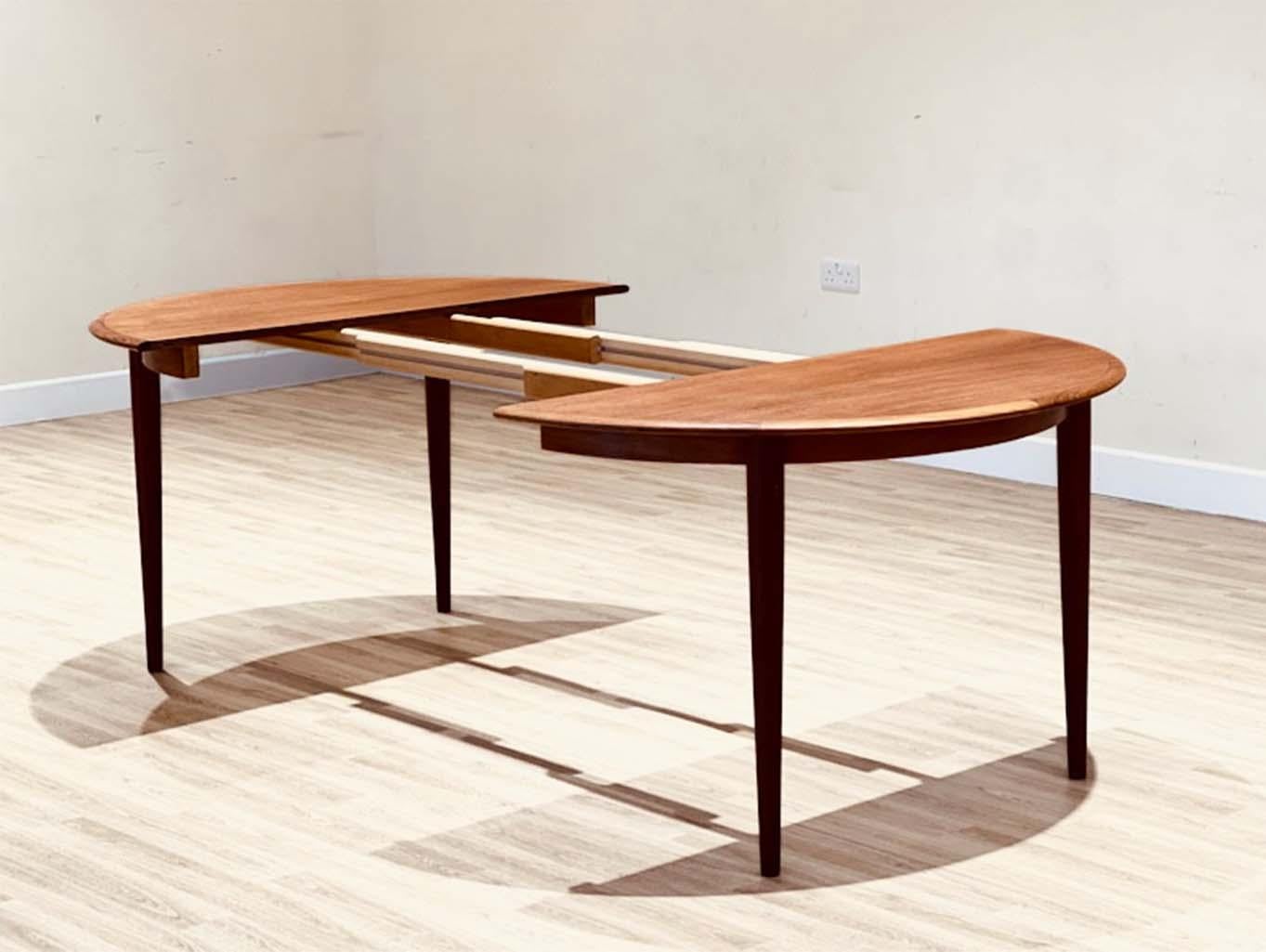 20th Century Large dining extending table by Skovmand and Andersen
