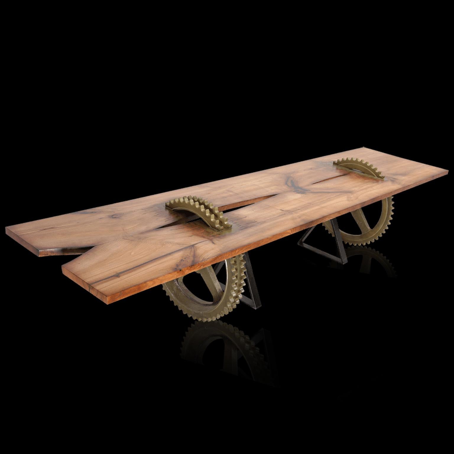 Table industrielle rustique en bois pour salle à manger, salle de conférence et salle à manger avec pieds en fonte en vente 2