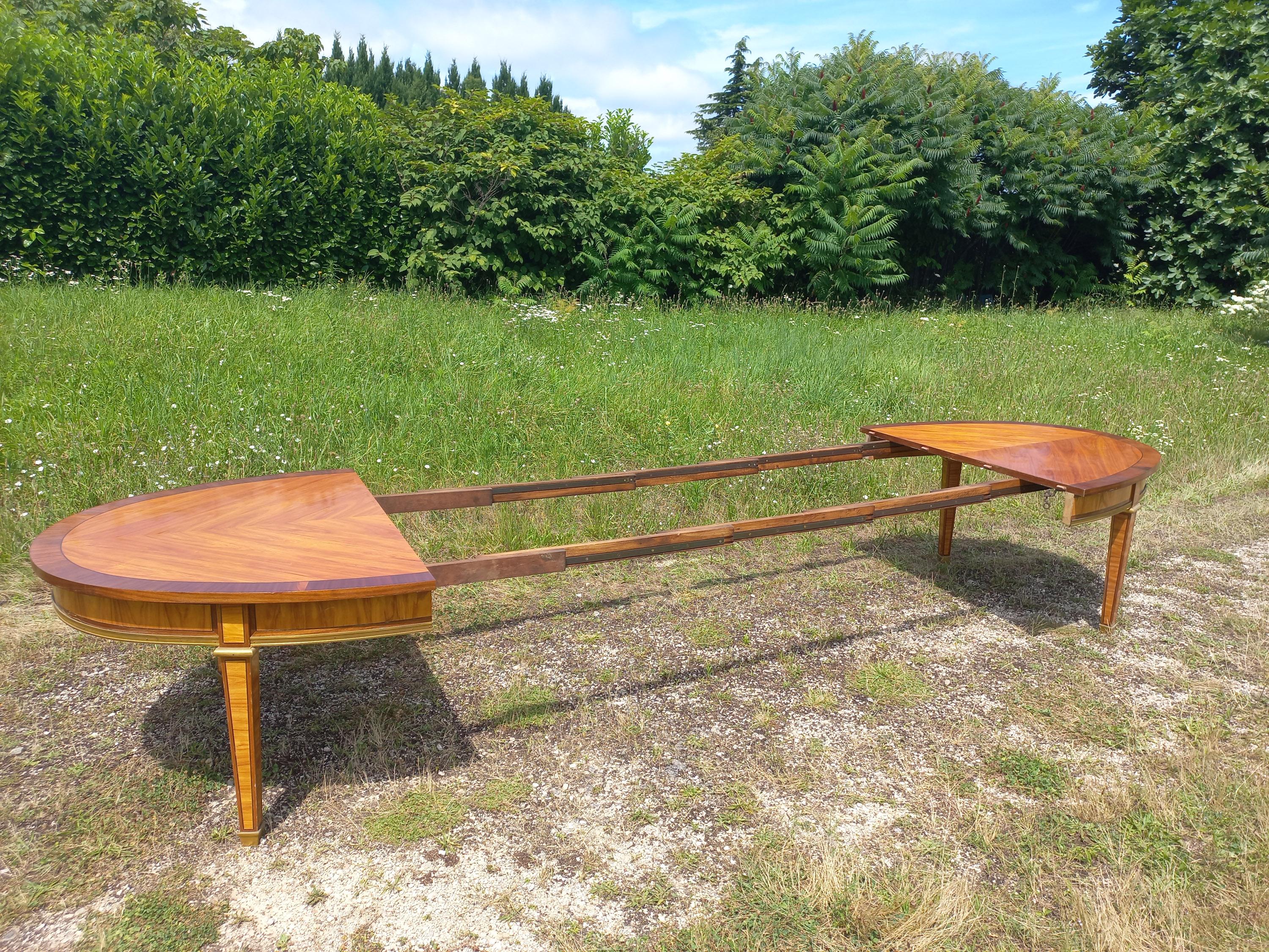 Large dining room or reception table For Sale 3