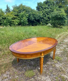 Großer Tisch für Esszimmer oder Empfang