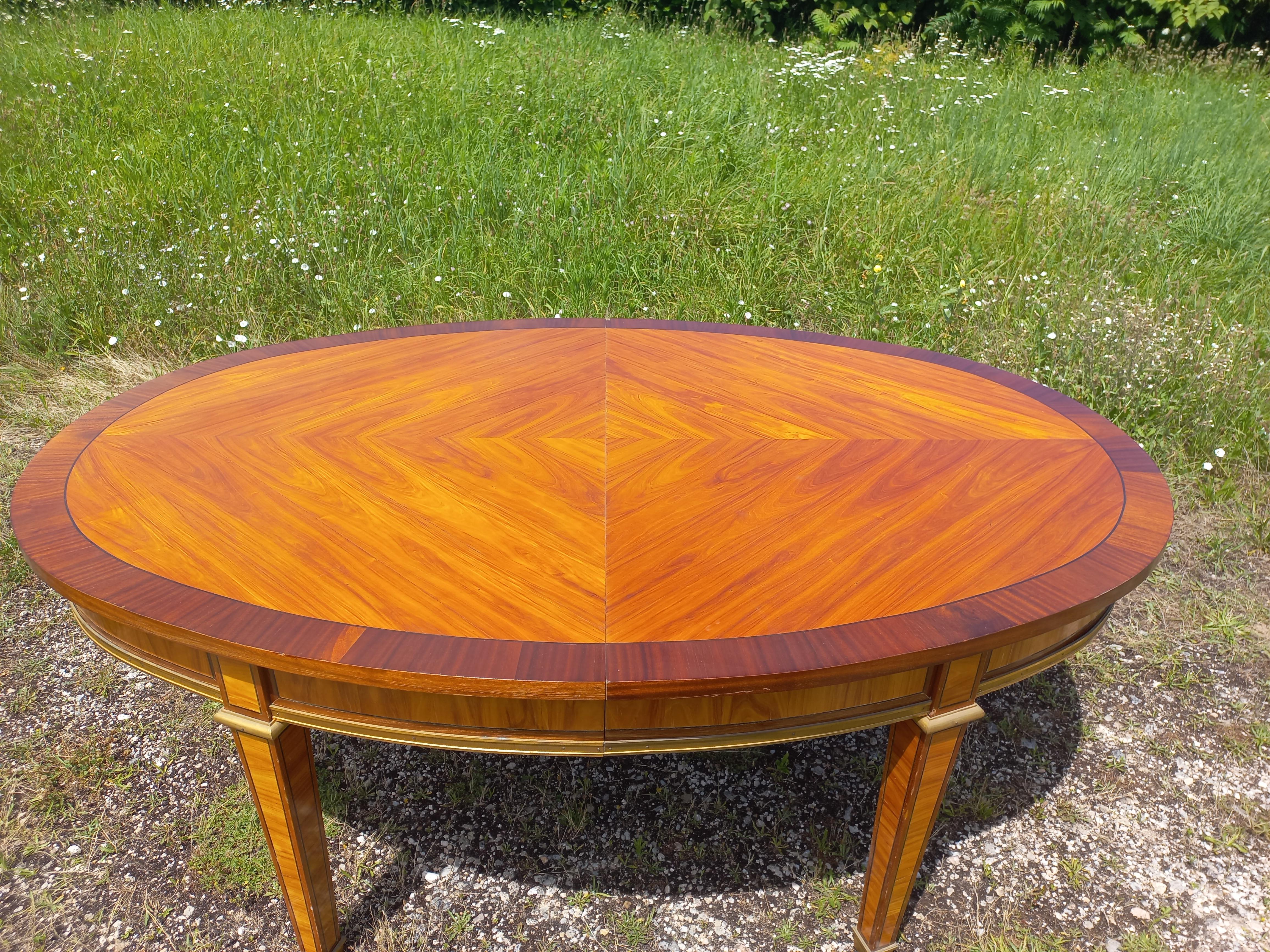 Early 20th Century Large dining room or reception table For Sale