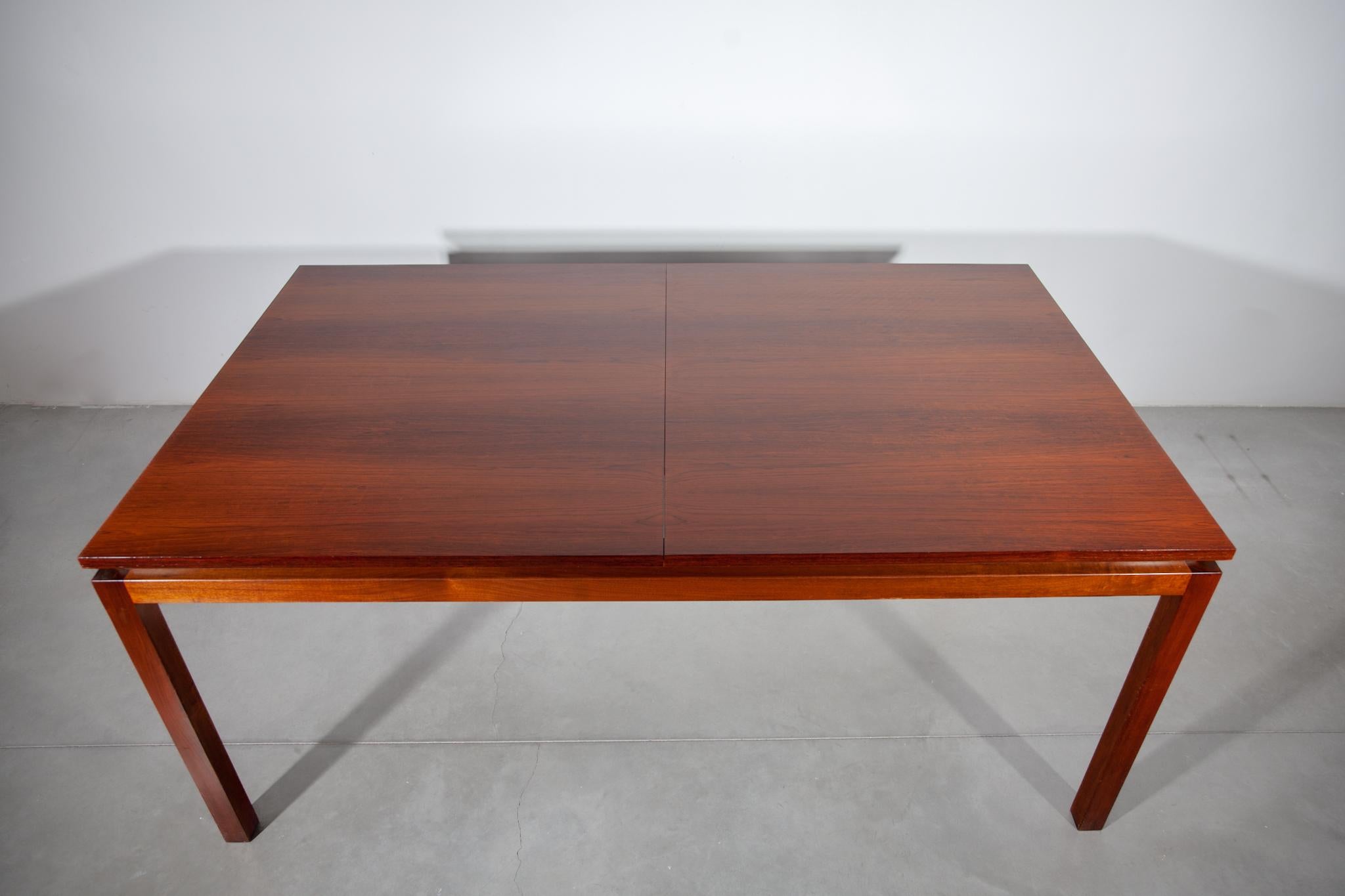Fait main Grande table de salle à manger extensible conçue par Alfred Hendrickx pour Belform en vente