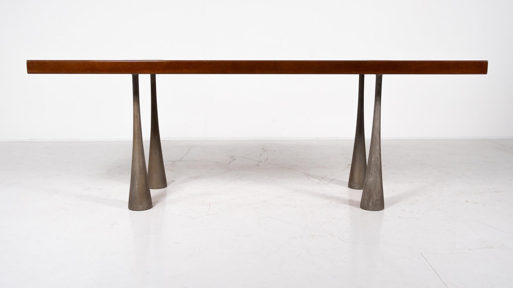 20ième siècle Grande table à manger Angelo Mangiarotti, Italie en vente