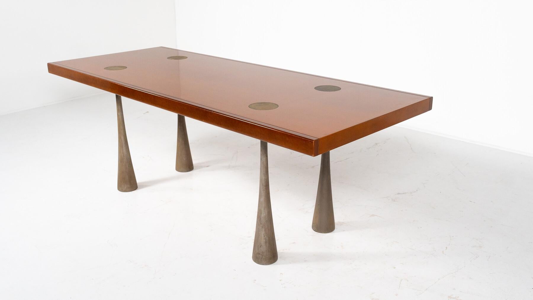 Bois Grande table à manger Angelo Mangiarotti, Italie en vente