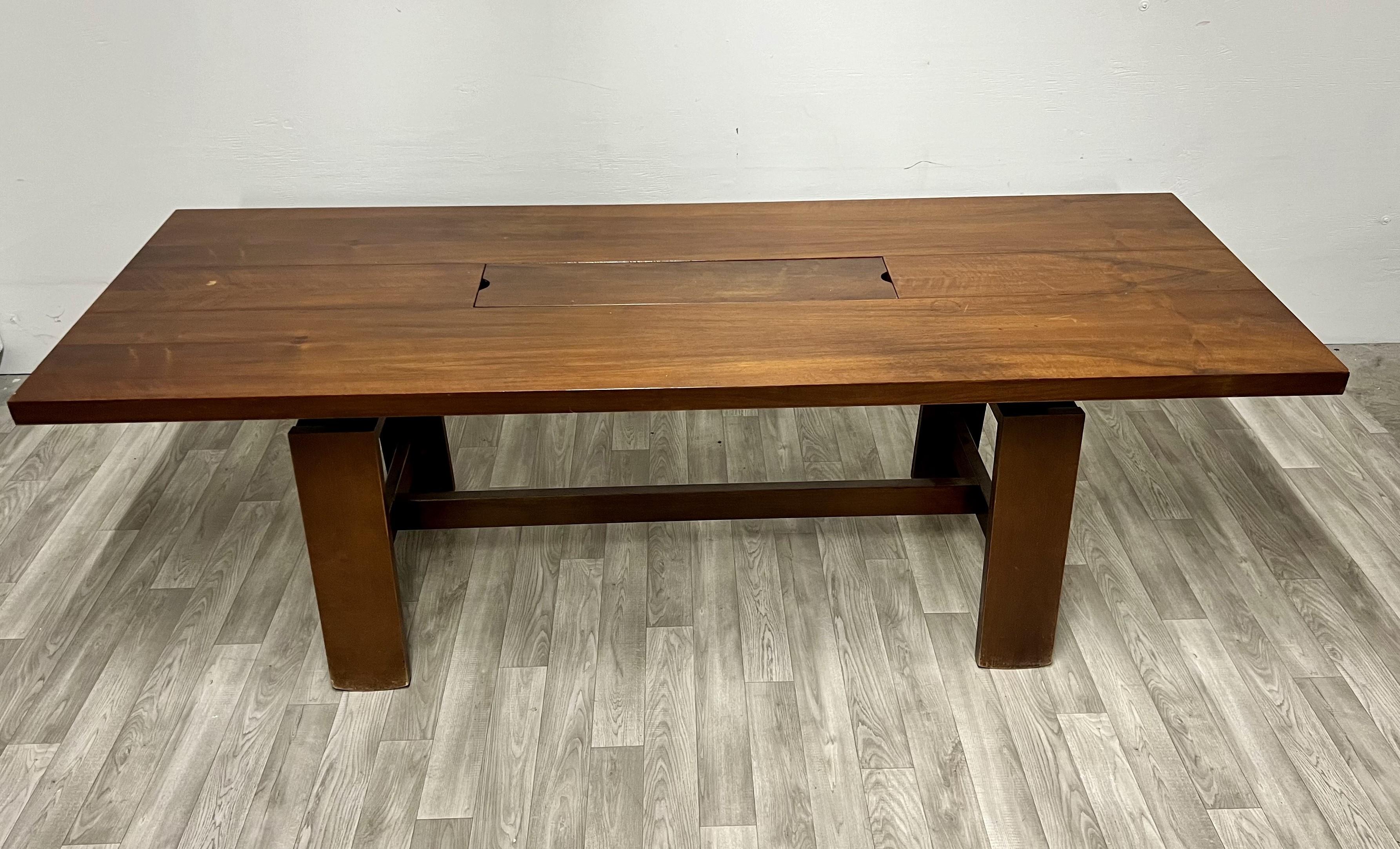 Bois Grande table à manger de Silvio Coppola pour Bernini en vente