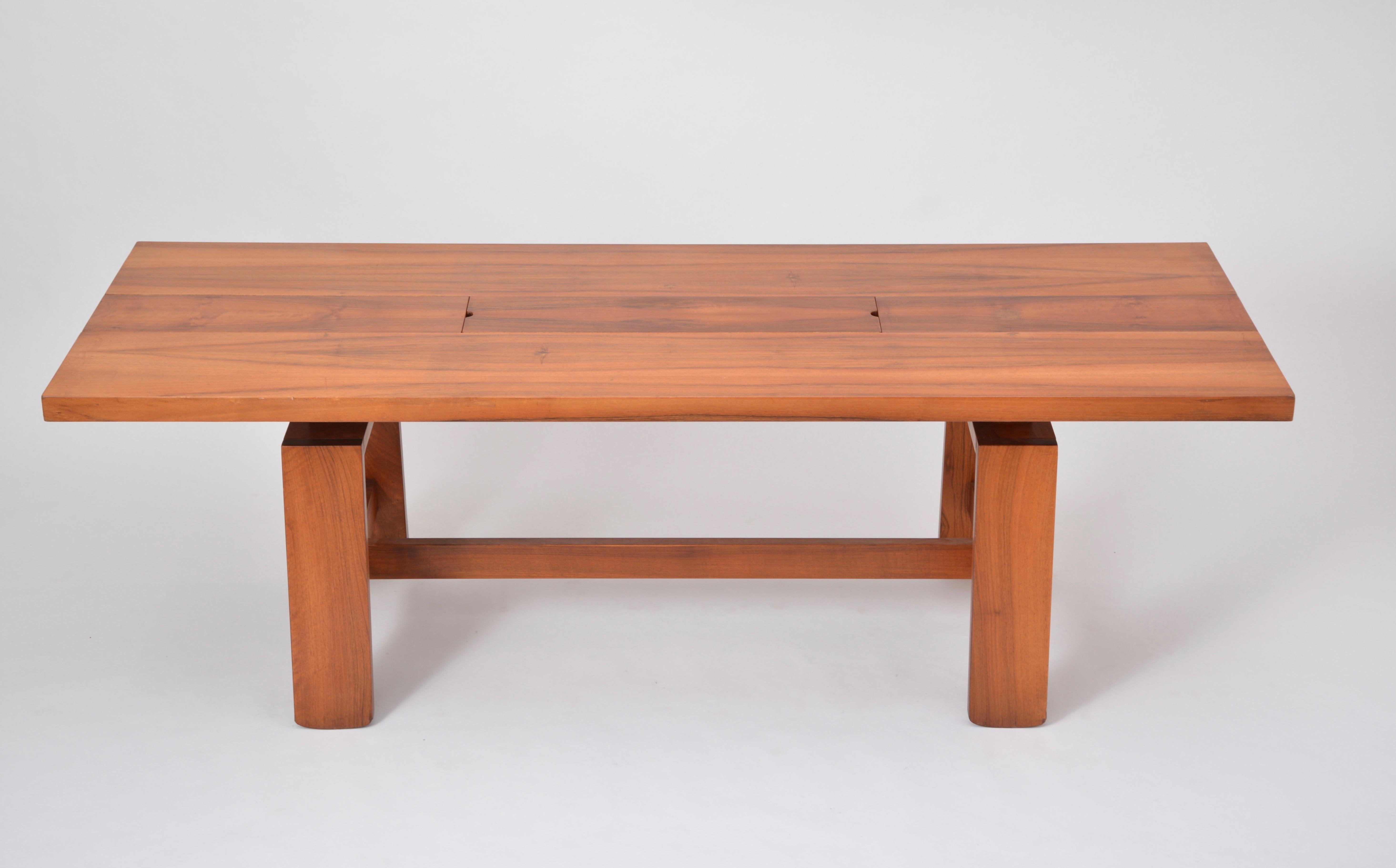 Large Dining Table in Walnut Veneer by Silvio Coppola, Bernini, Italy, 1964 In Good Condition In Berlin, DE