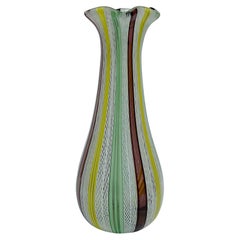 Große Dino Martens Aureliano Toso zugeschriebene Latticino-Vase aus Murano-Kunstglas 