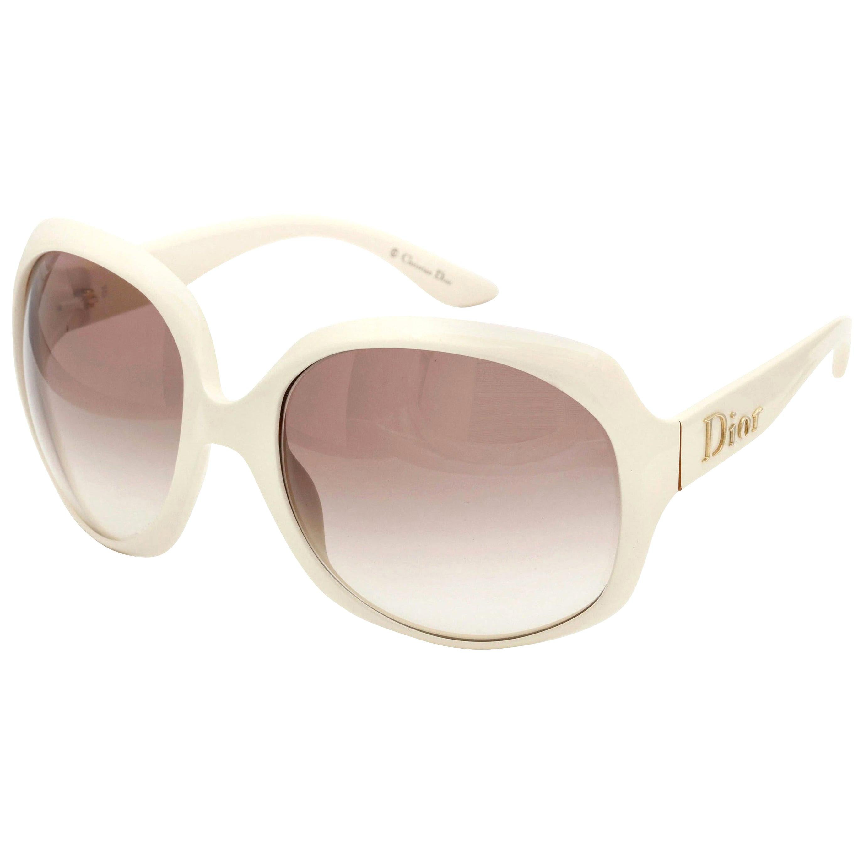 Early 2000s Sunglasses 37 For Sale at 1stdibs
