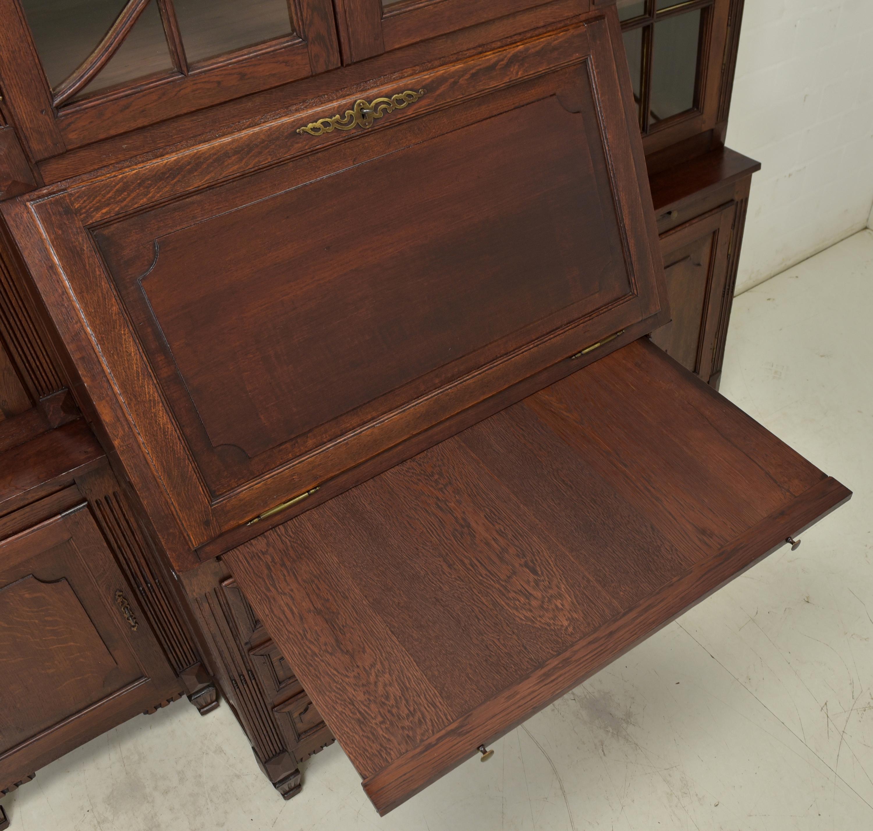 Large Display Cabinet / Bookcase with Secretary in Oak, 1900 For Sale 2