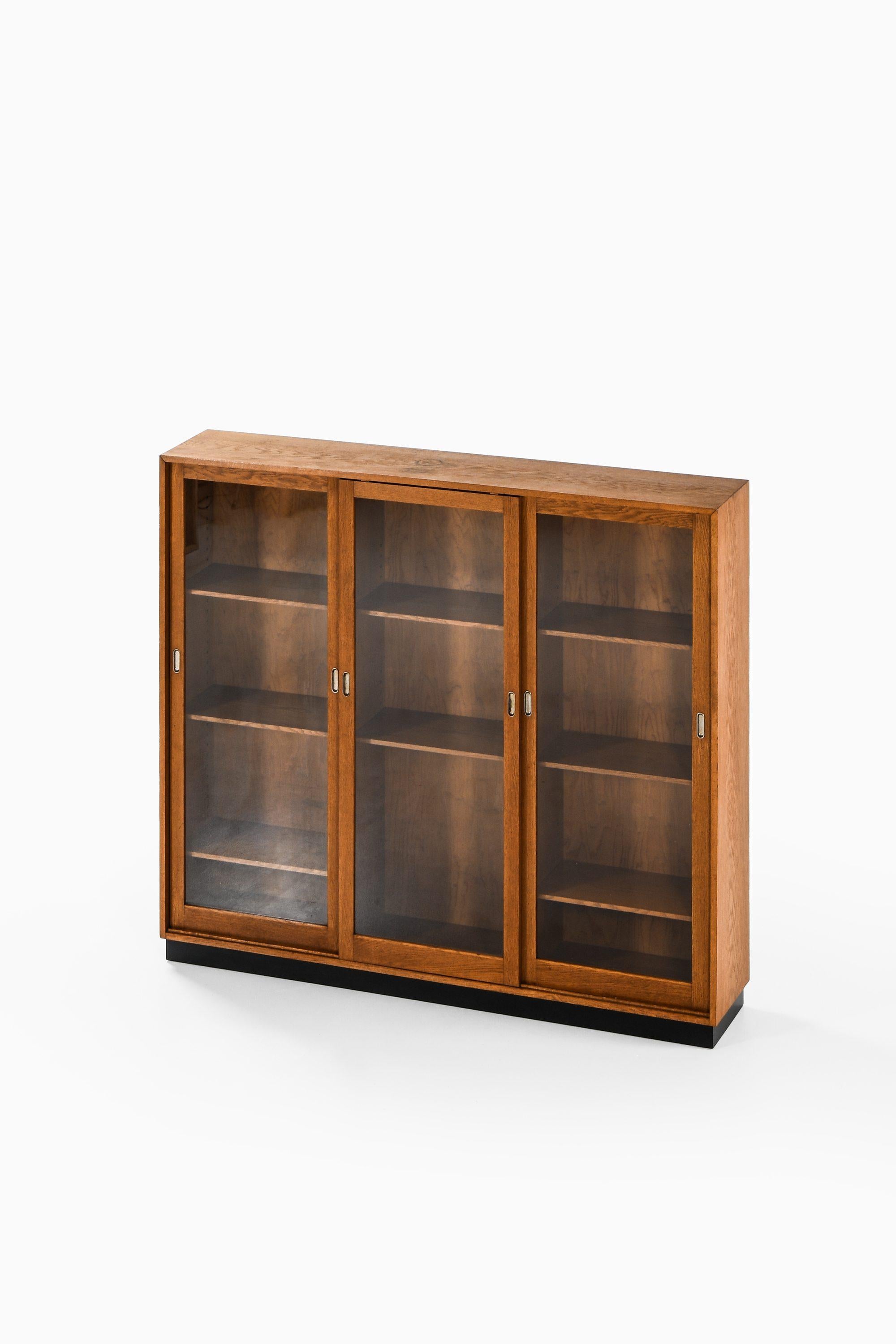 Scandinavian Modern Large Display Cabinet in Oak, Pine and Metal, 1940’s For Sale