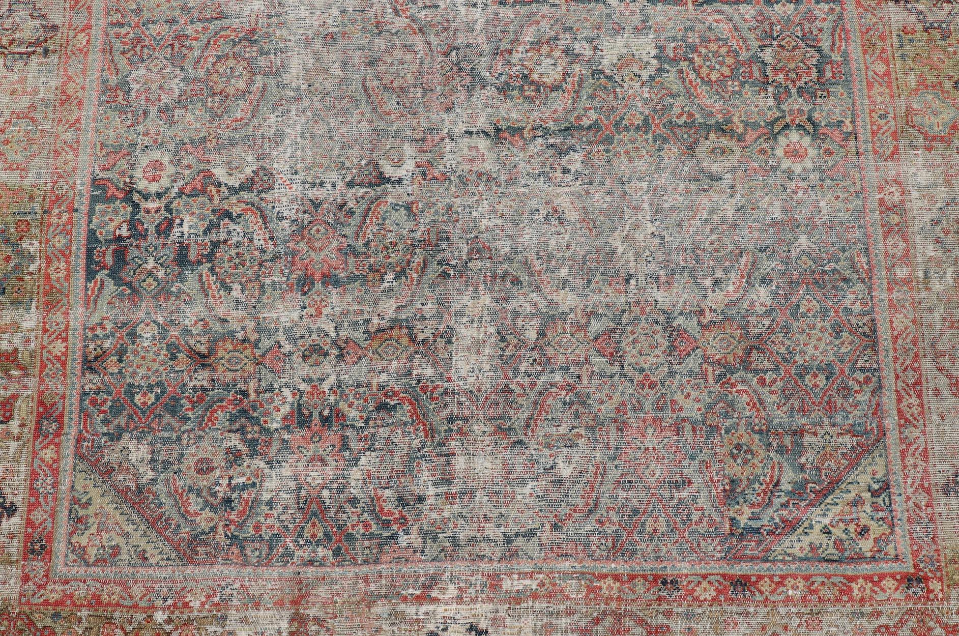 Alfombra de galería persa antigua Malayer con diseño geométrico Herati. Keivan Woven Arts / alfombra/ R20-63, país de origen / tipo: Irán / Malayer, hacia 1900.

Medidas: 5'8 x 14'8

Este antiguo y desgastado camino de galería Malayer de la