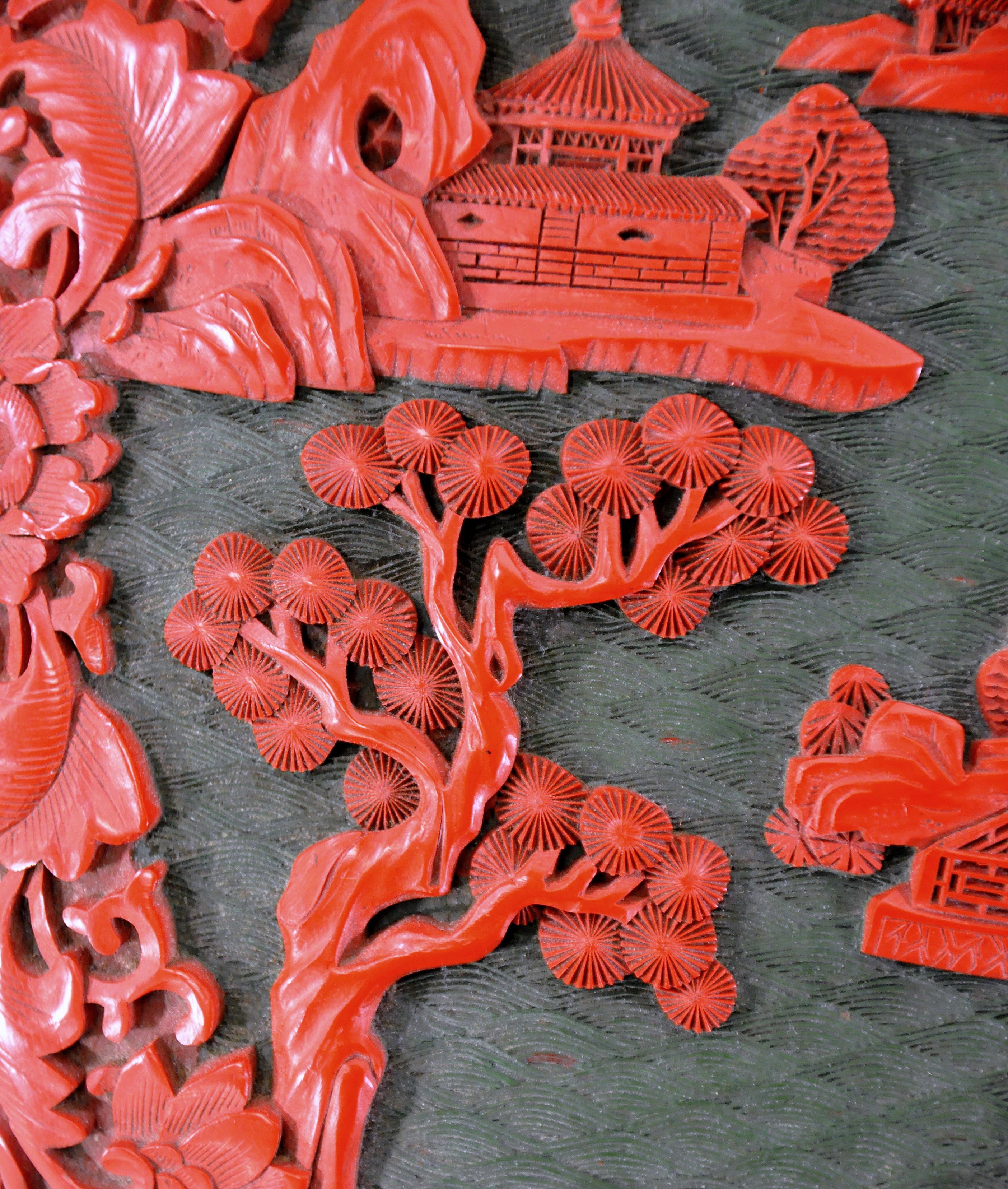 Sculpté à la main Grande boîte Cinnabar chinoise en forme de dôme en vente