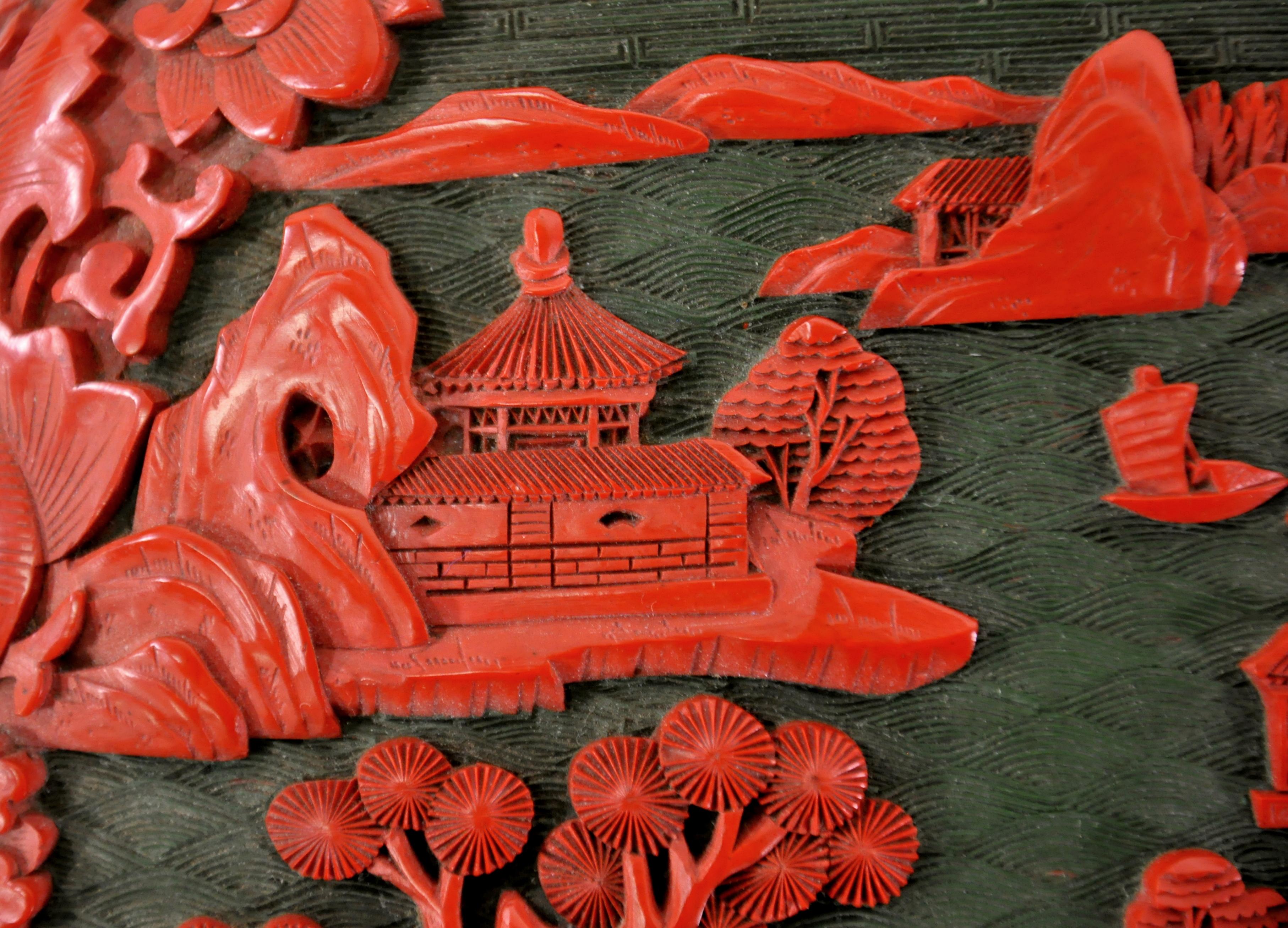 Laiton Grande boîte Cinnabar chinoise en forme de dôme en vente