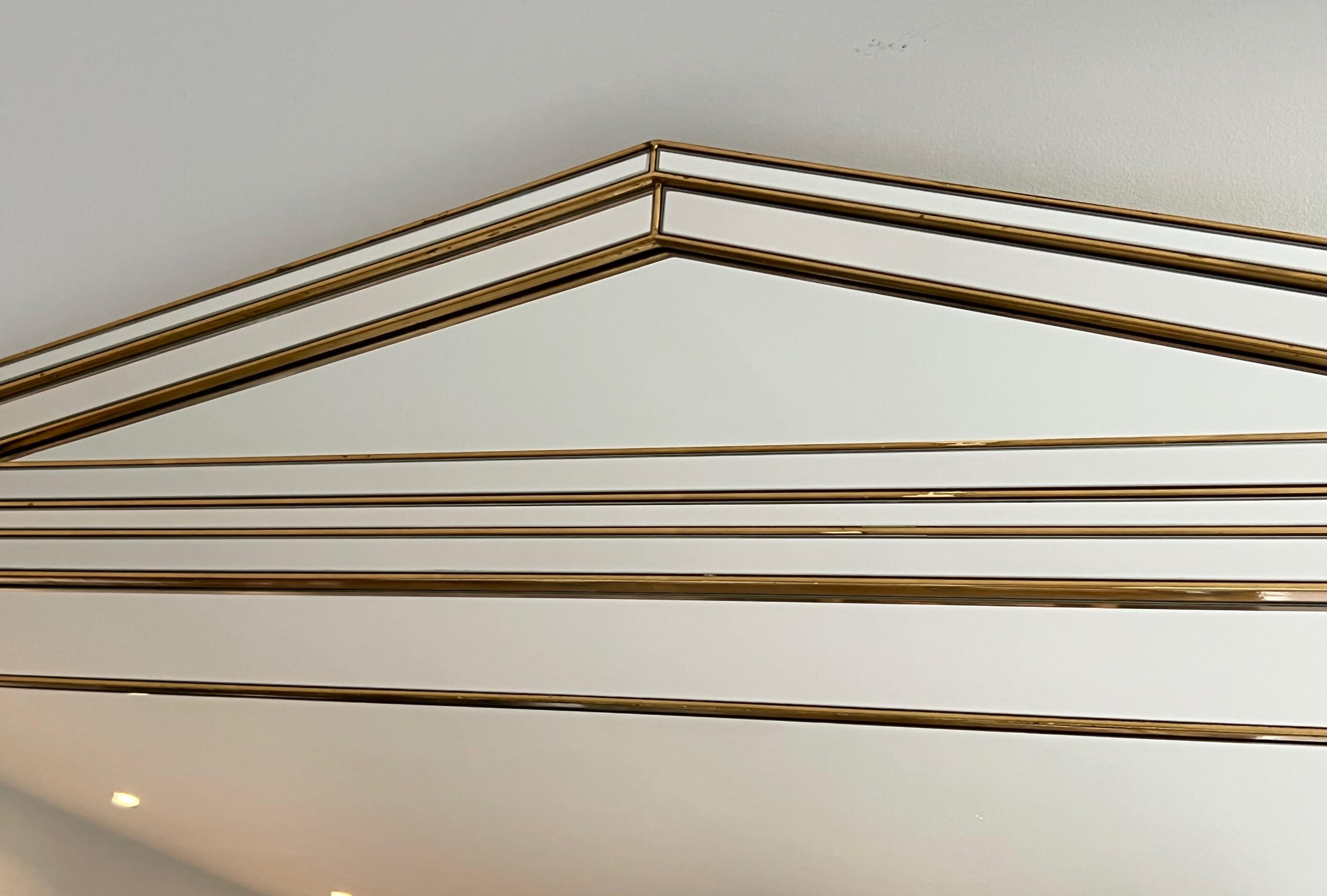 Or Grand miroir Domus en bois, plexiglas doré et miroirs en vente
