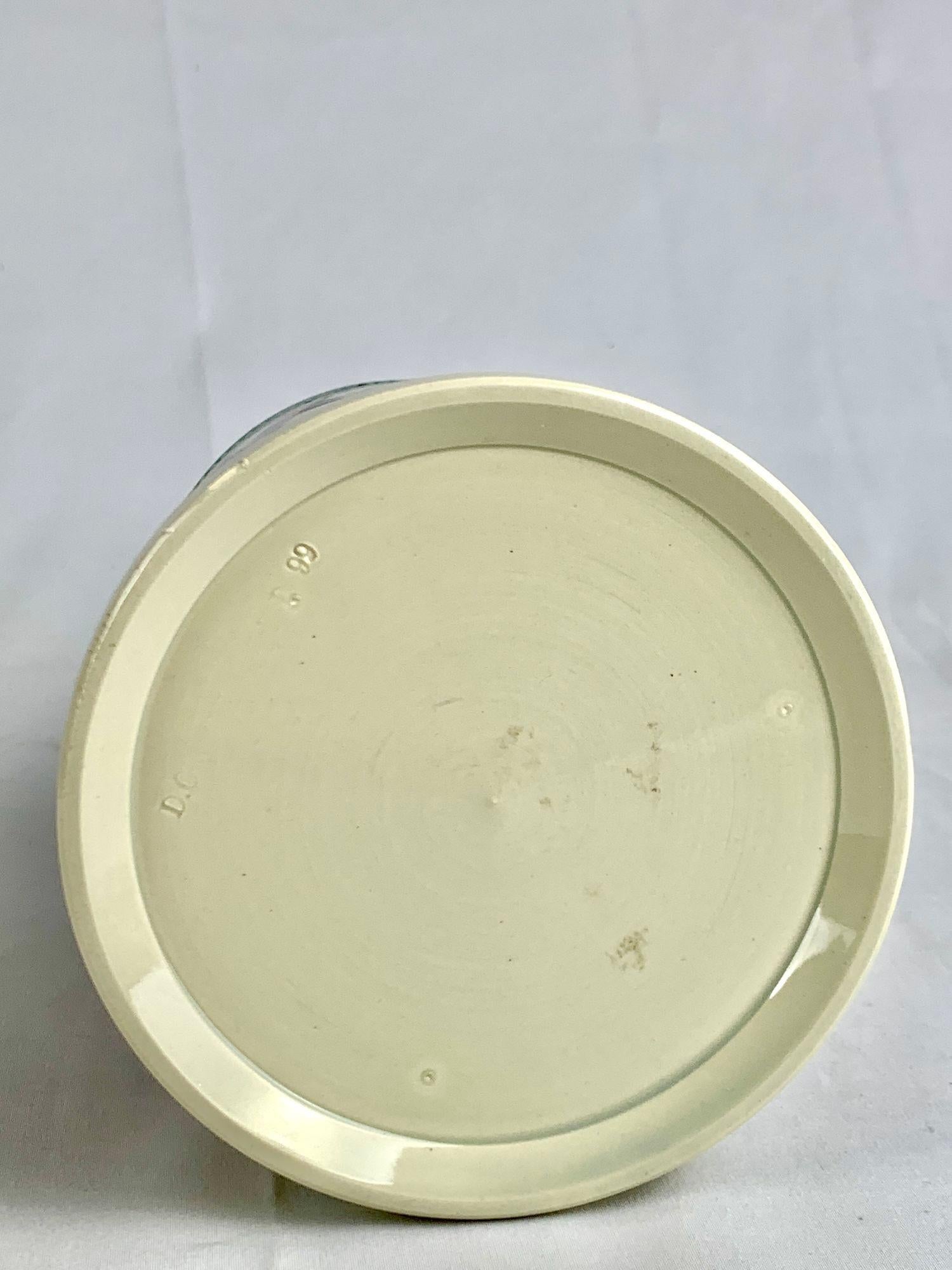 Taza grande de mochaware americano Don Carpentier con decoración de ojos de gato Cerámica Creamware en venta